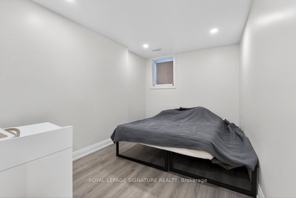 260 Dewhurst Boulevard N Property Photo 42