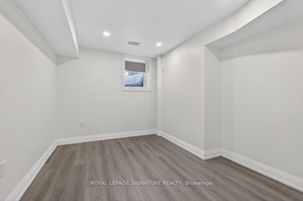 260 Dewhurst Boulevard N Property Photo 43