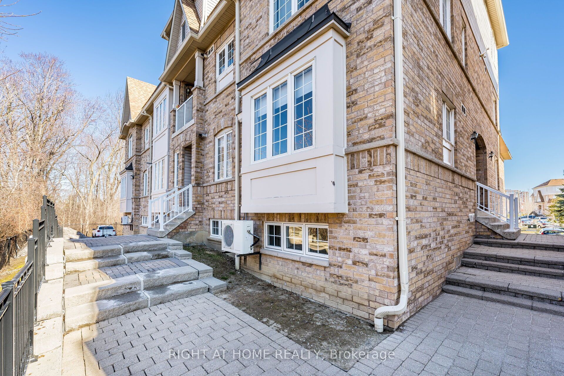 200 Mclevin Avenue 40 Property Photo 3