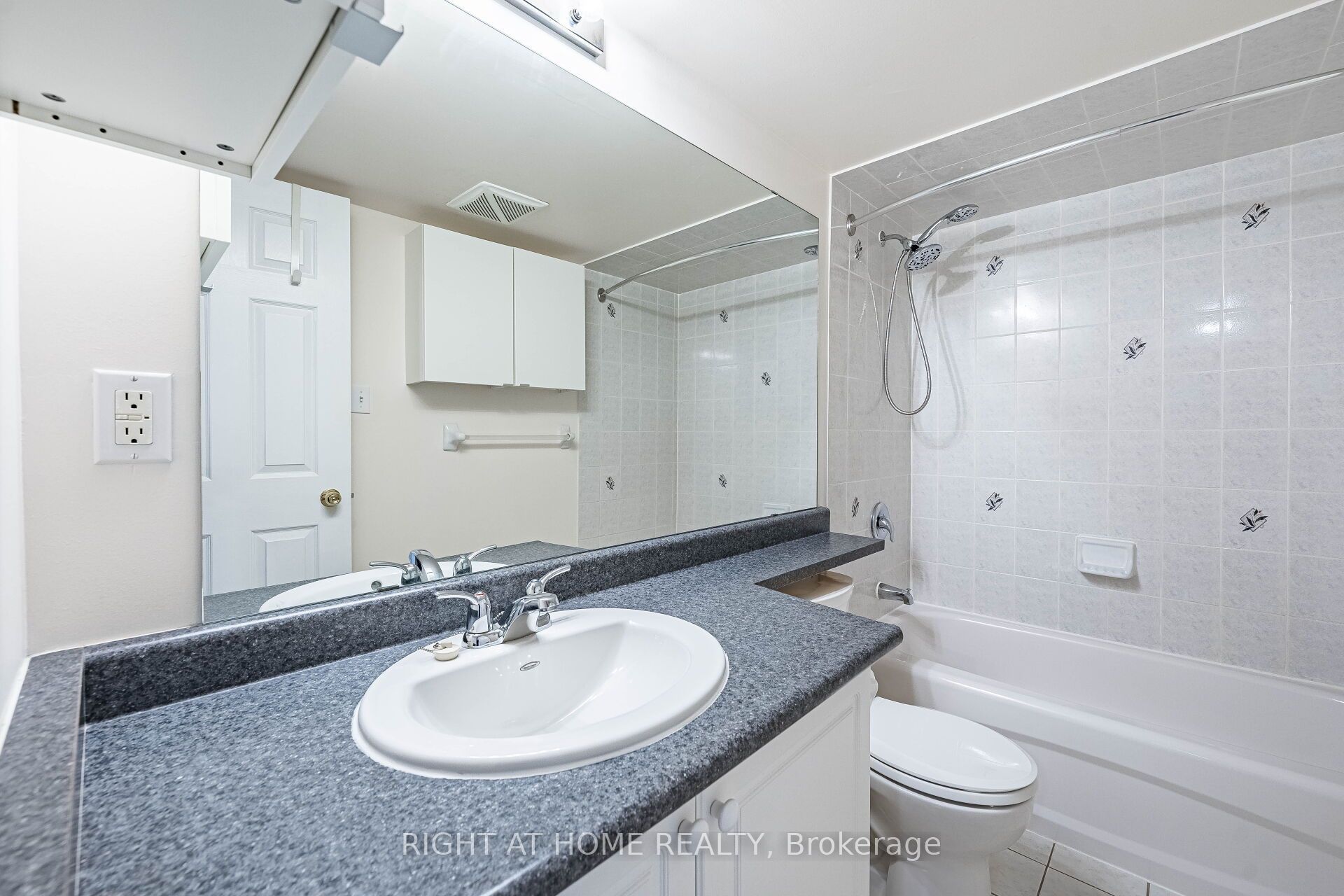 200 Mclevin Avenue 40 Property Photo 16