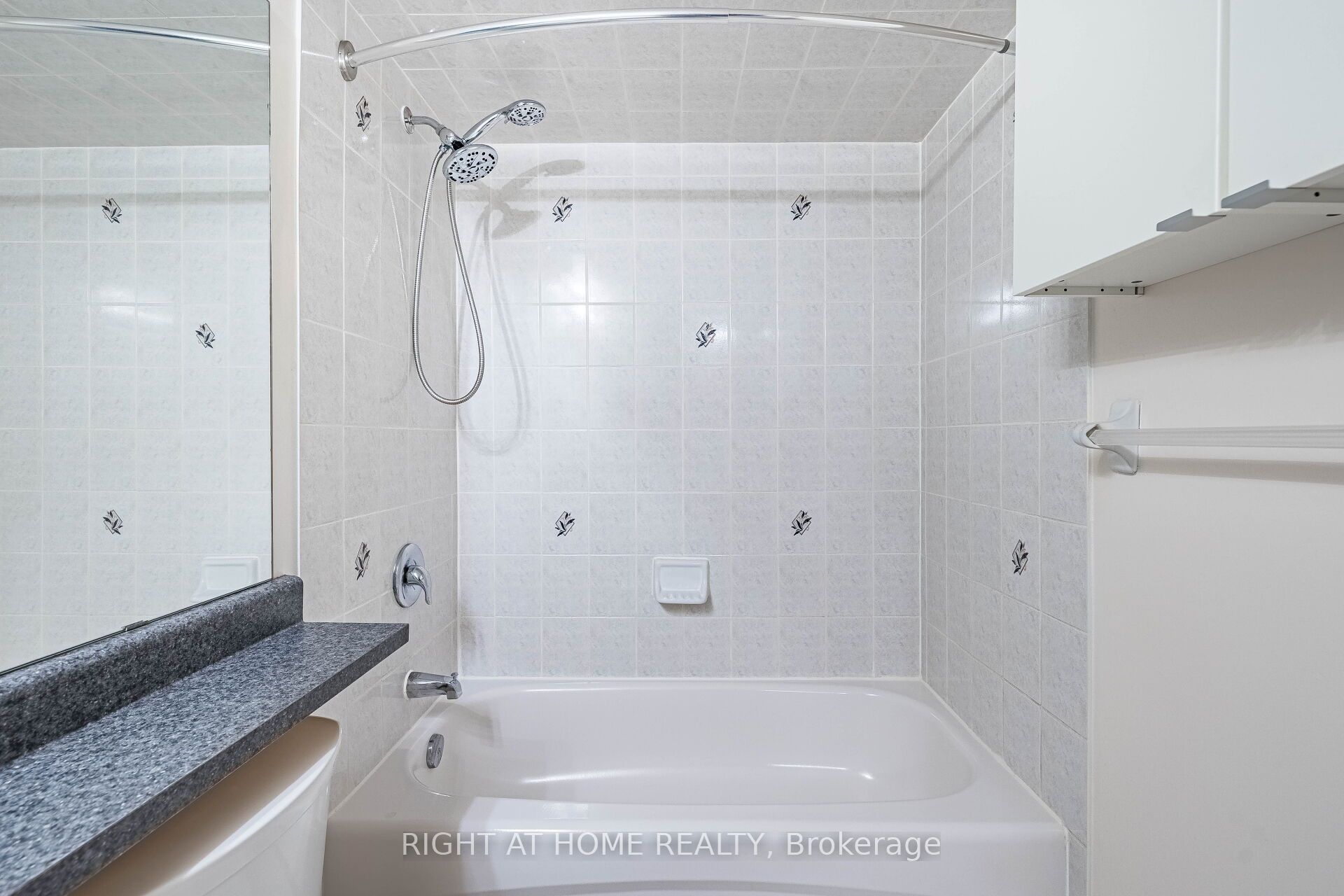 200 Mclevin Avenue 40 Property Photo 17