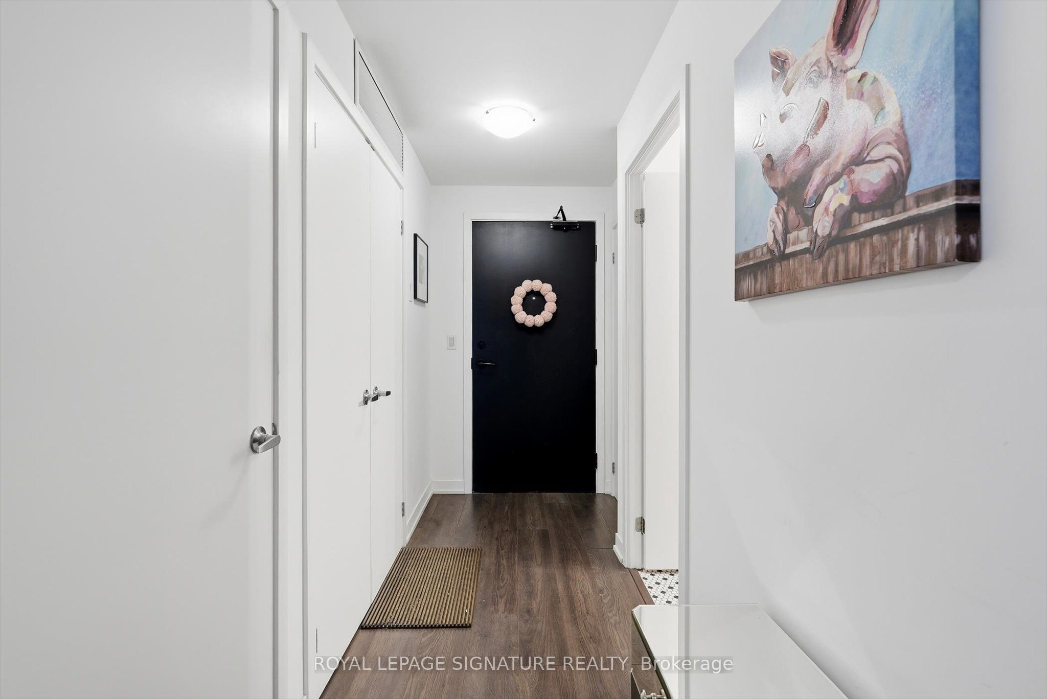 899 Queen Street E 503 Property Photo 21