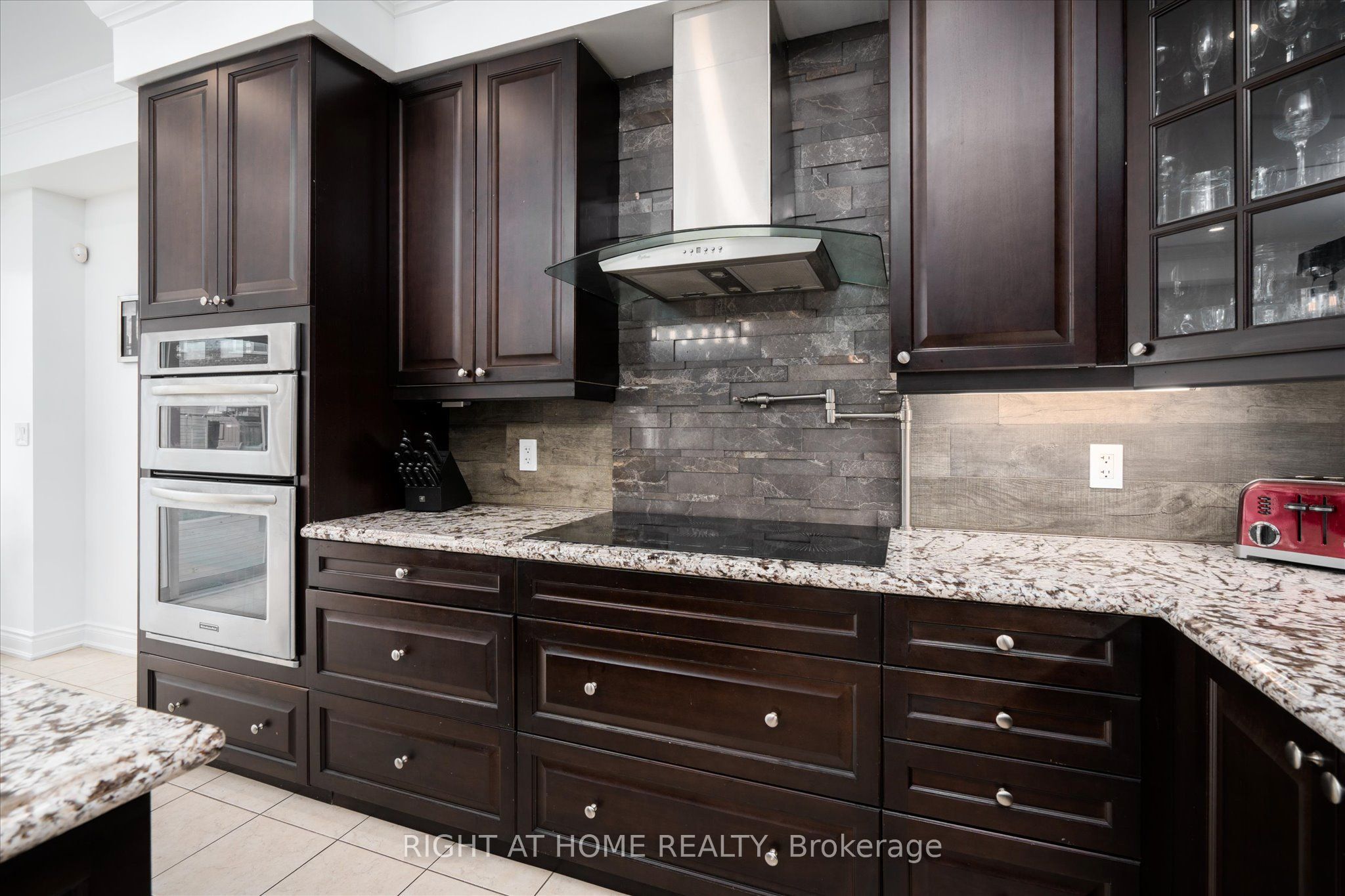 66 Rideout Street Property Photo 15