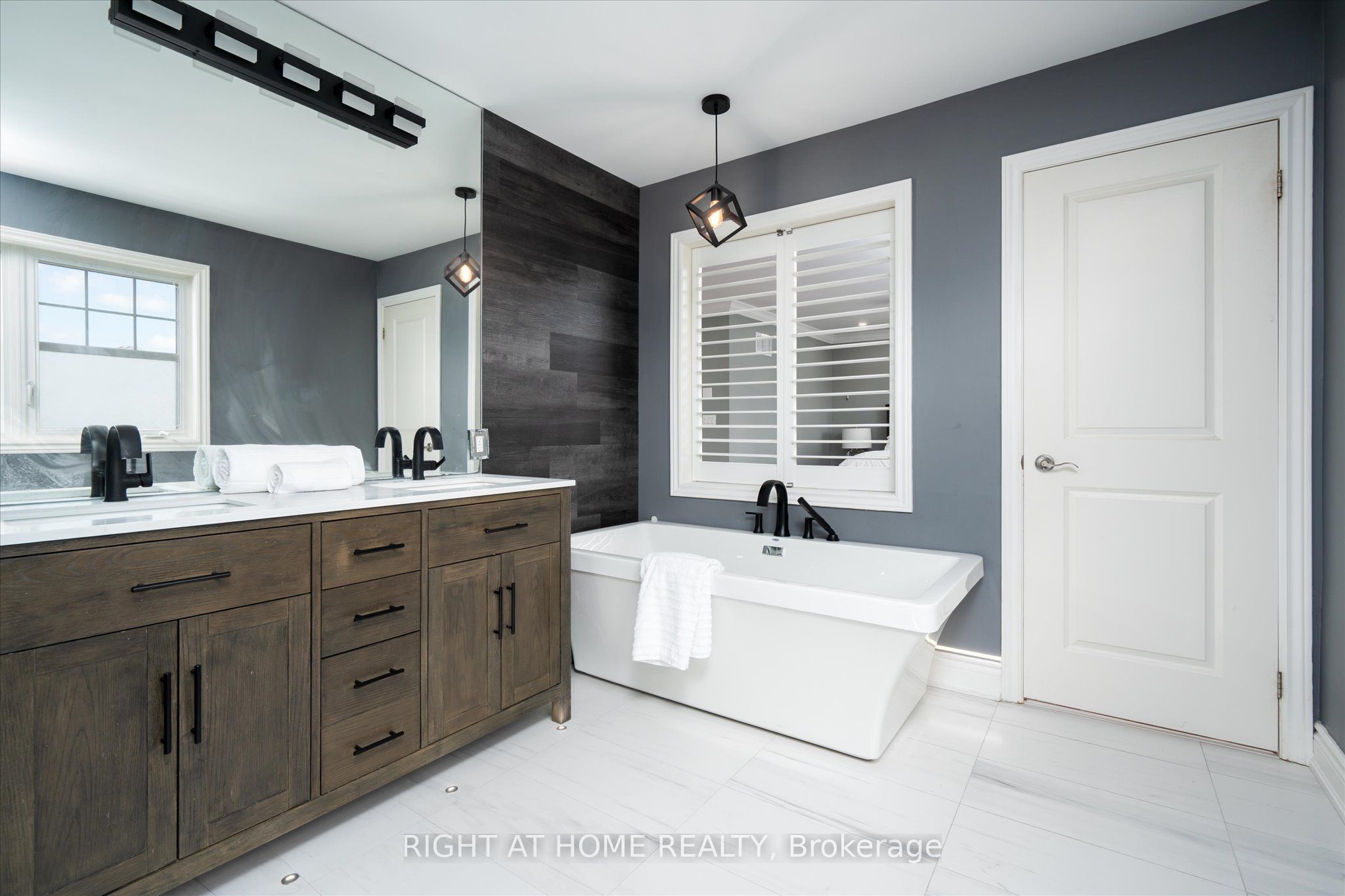 66 Rideout Street Property Photo 24