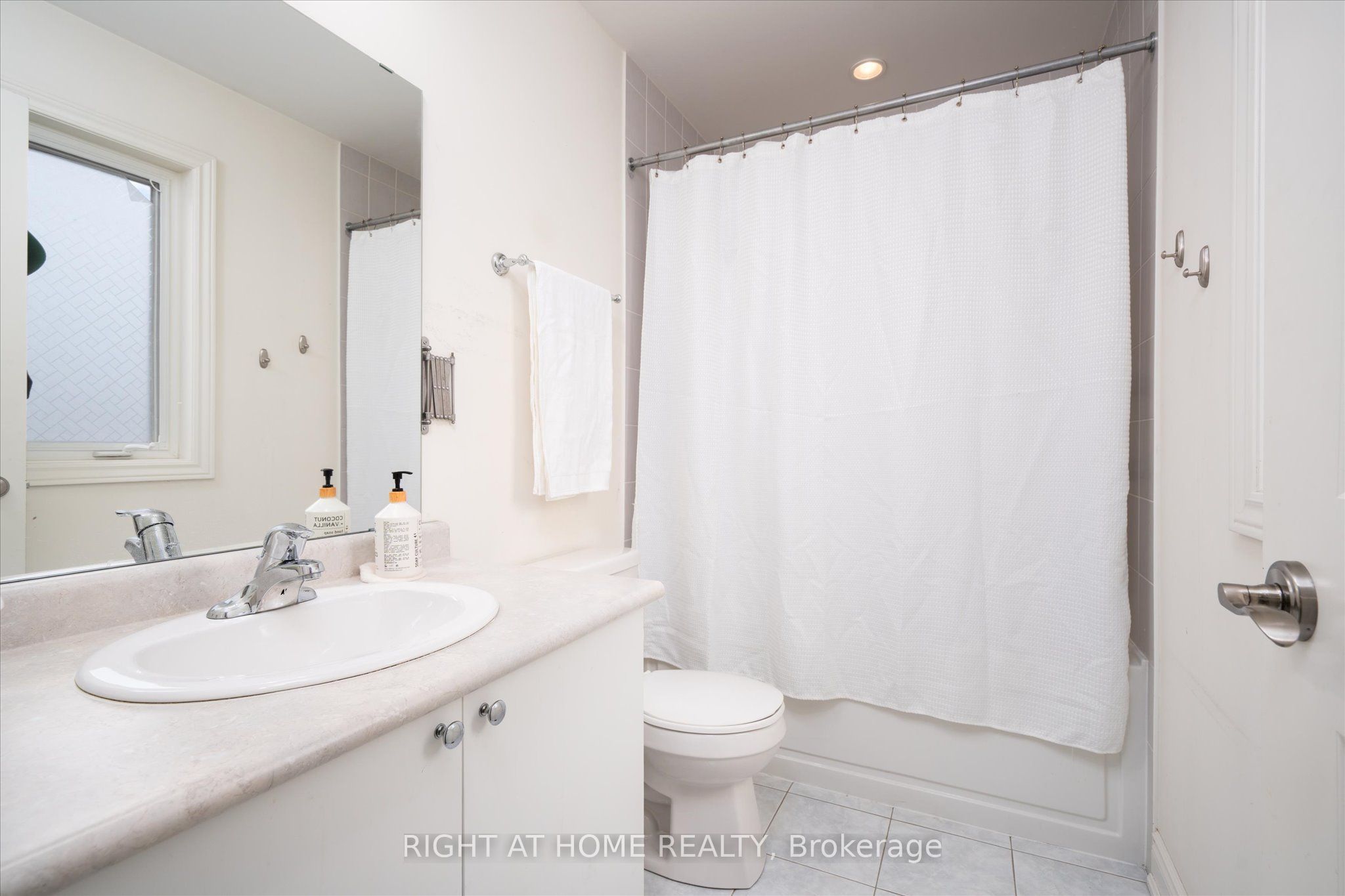 66 Rideout Street Property Photo 26