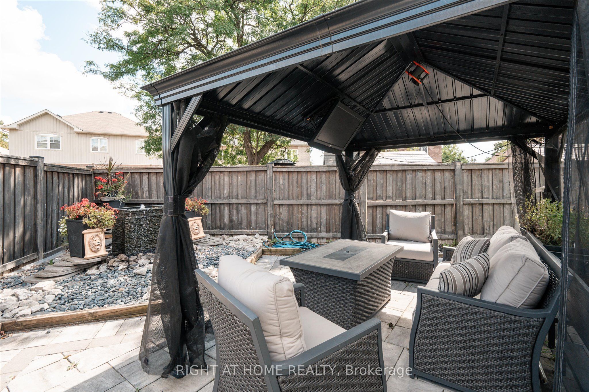 66 Rideout Street Property Photo 38