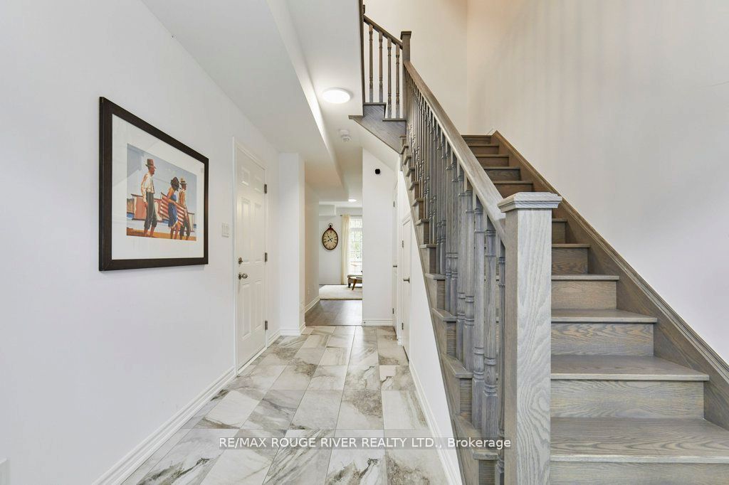 6 Seagrave Lane Property Photo 5
