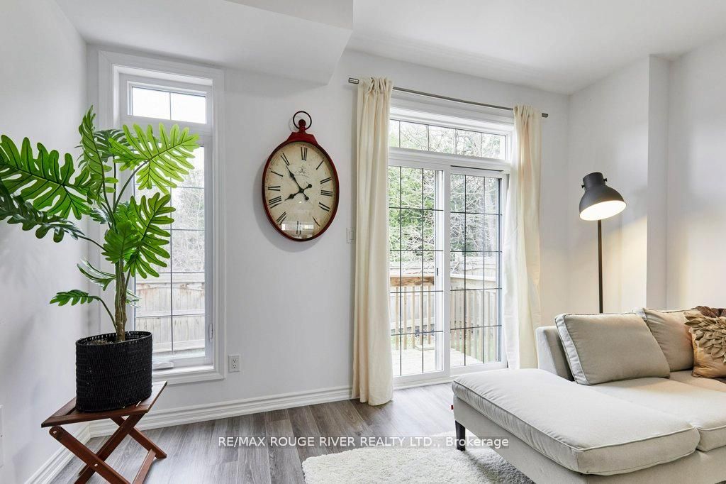 6 Seagrave Lane Property Photo 8