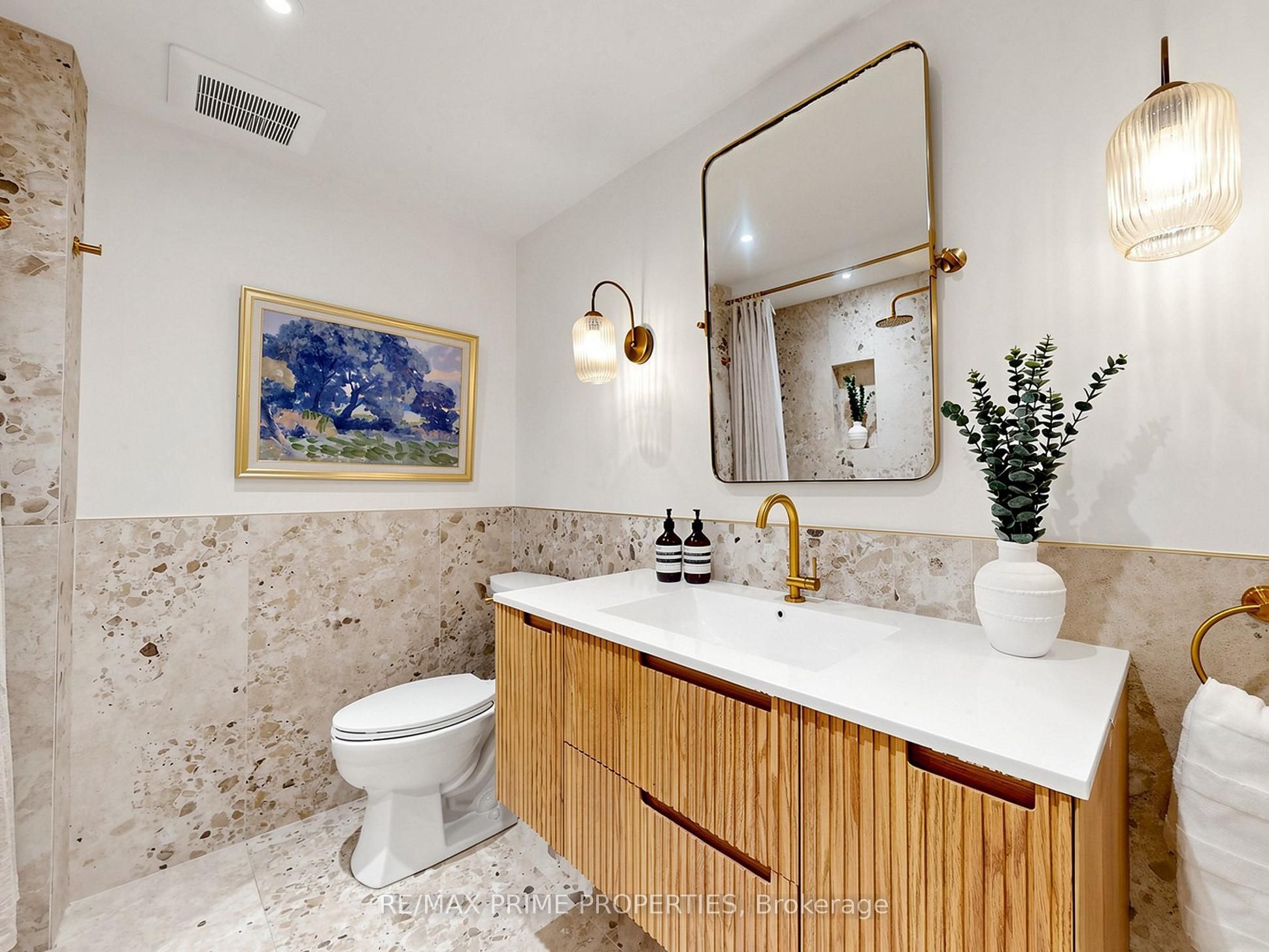 326 Carlaw Avenue 108 Property Photo 10