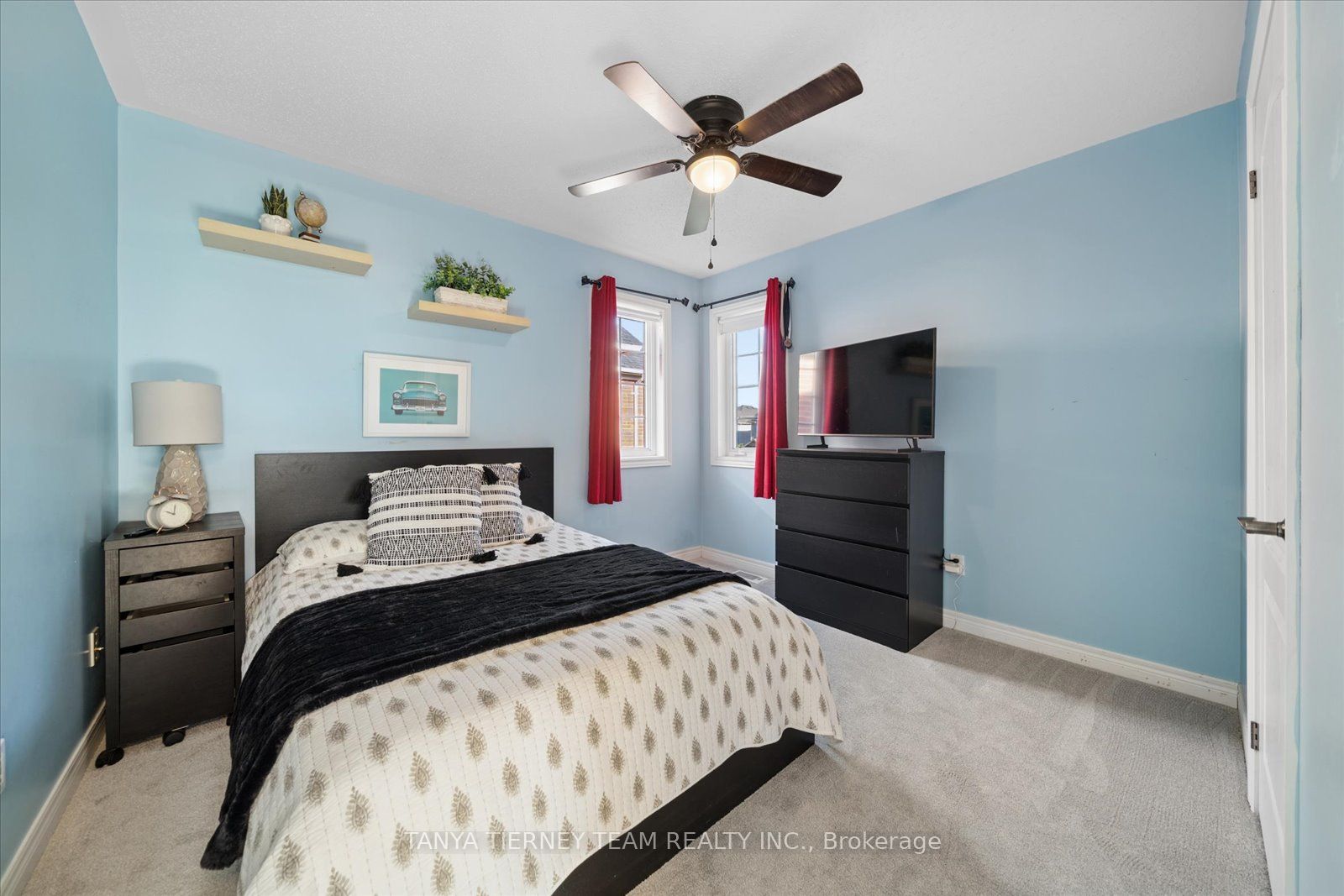 16 Corianne Avenue Property Photo 33