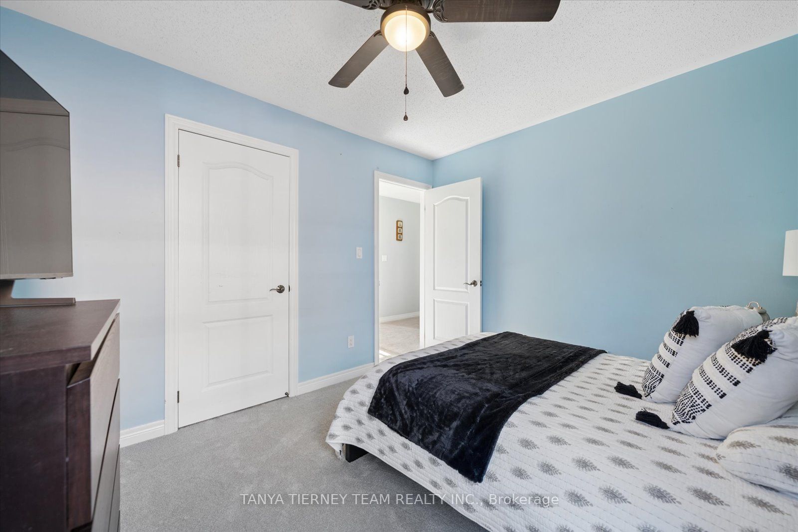 16 Corianne Avenue Property Photo 34