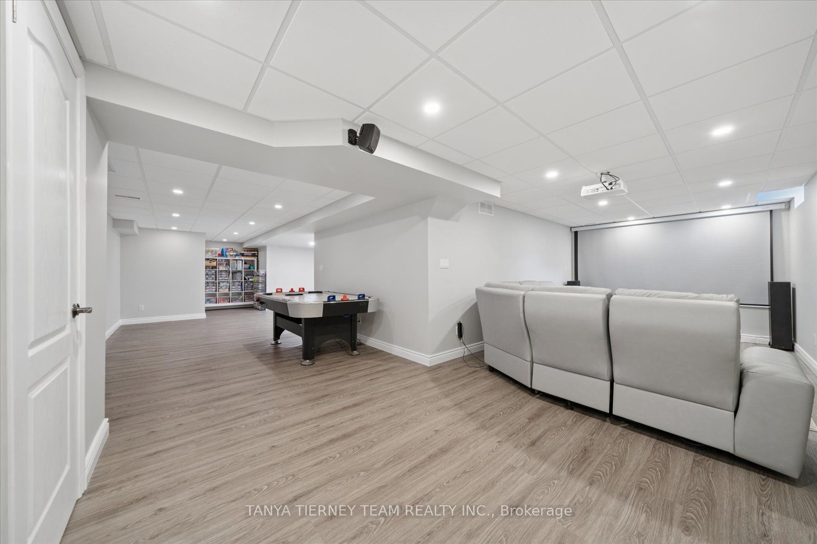16 Corianne Avenue Property Photo 41