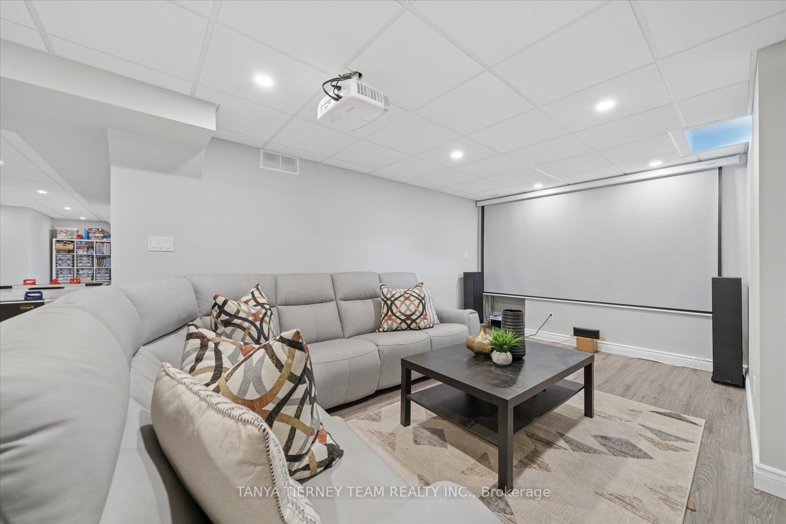 16 Corianne Avenue Property Photo 42