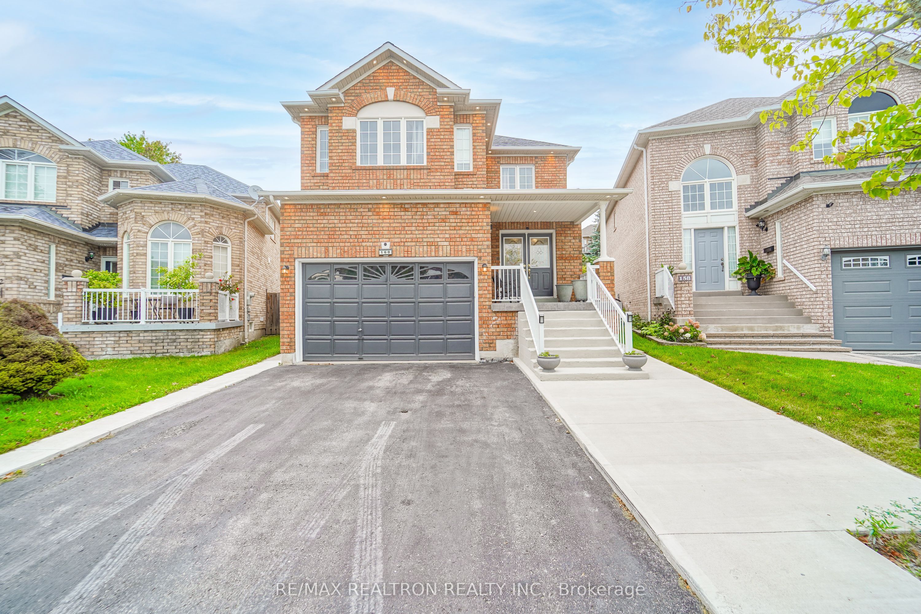 160 Dooley Crescent Property Photo 2