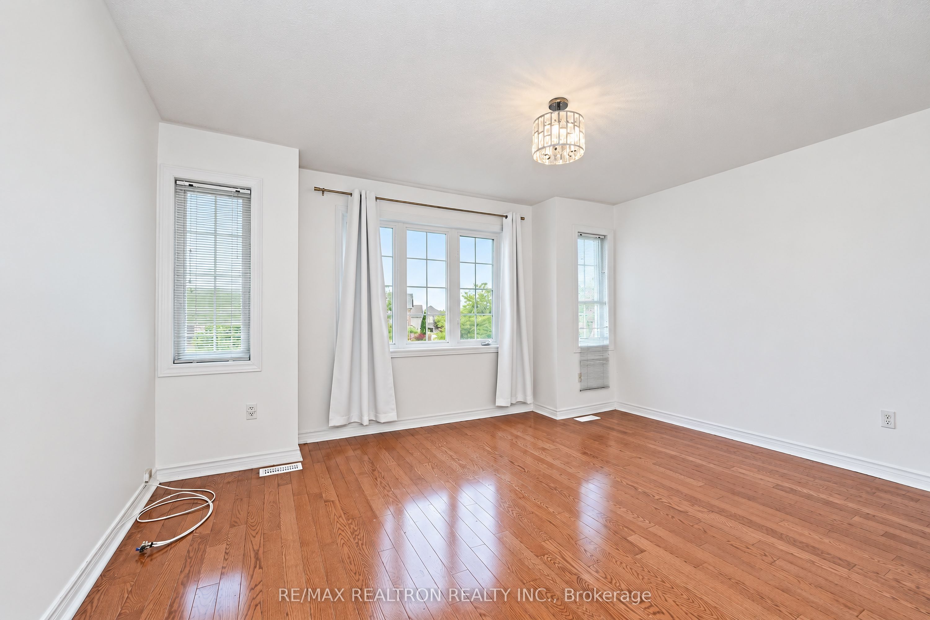 160 Dooley Crescent Property Photo 17