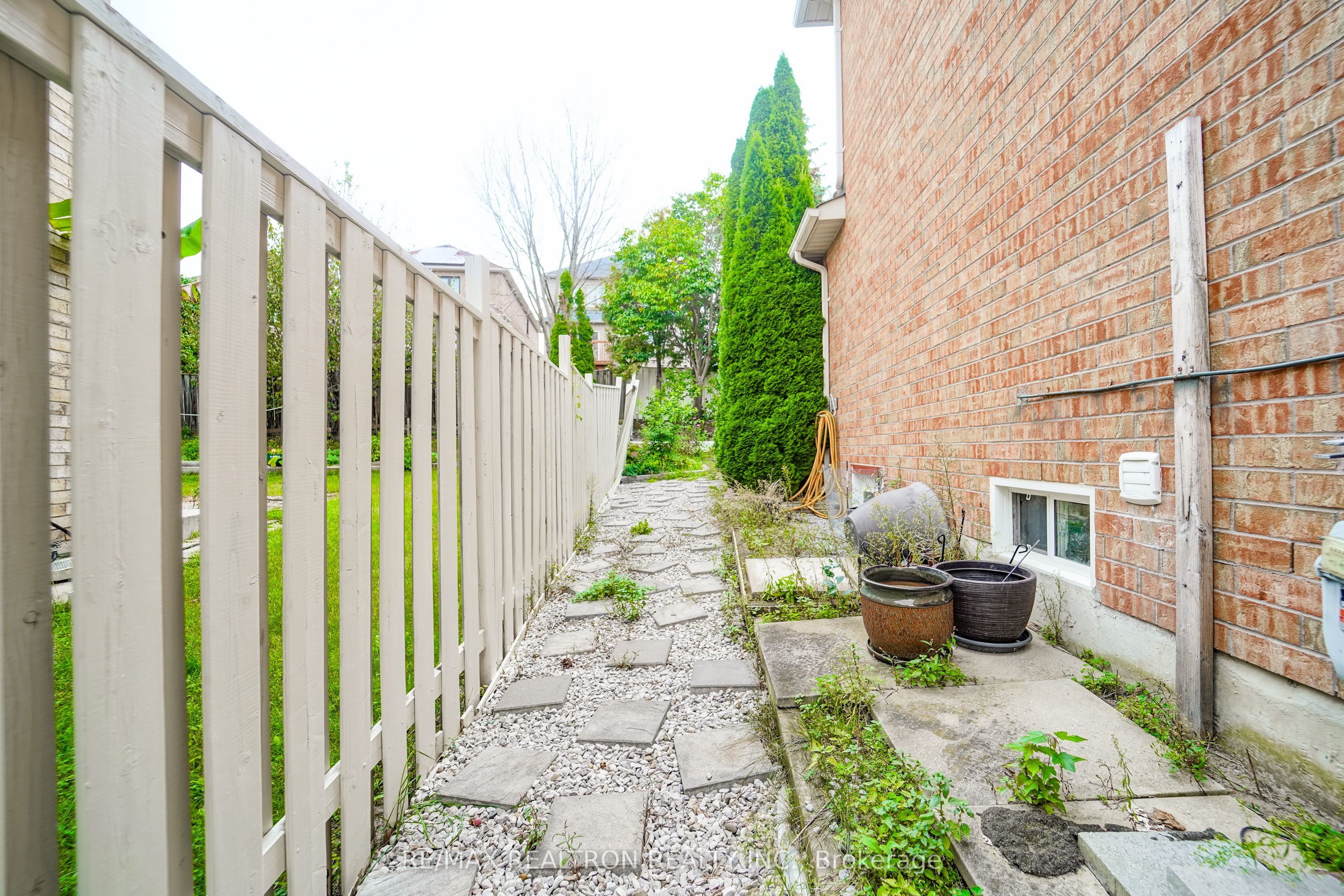 160 Dooley Crescent Property Photo 21