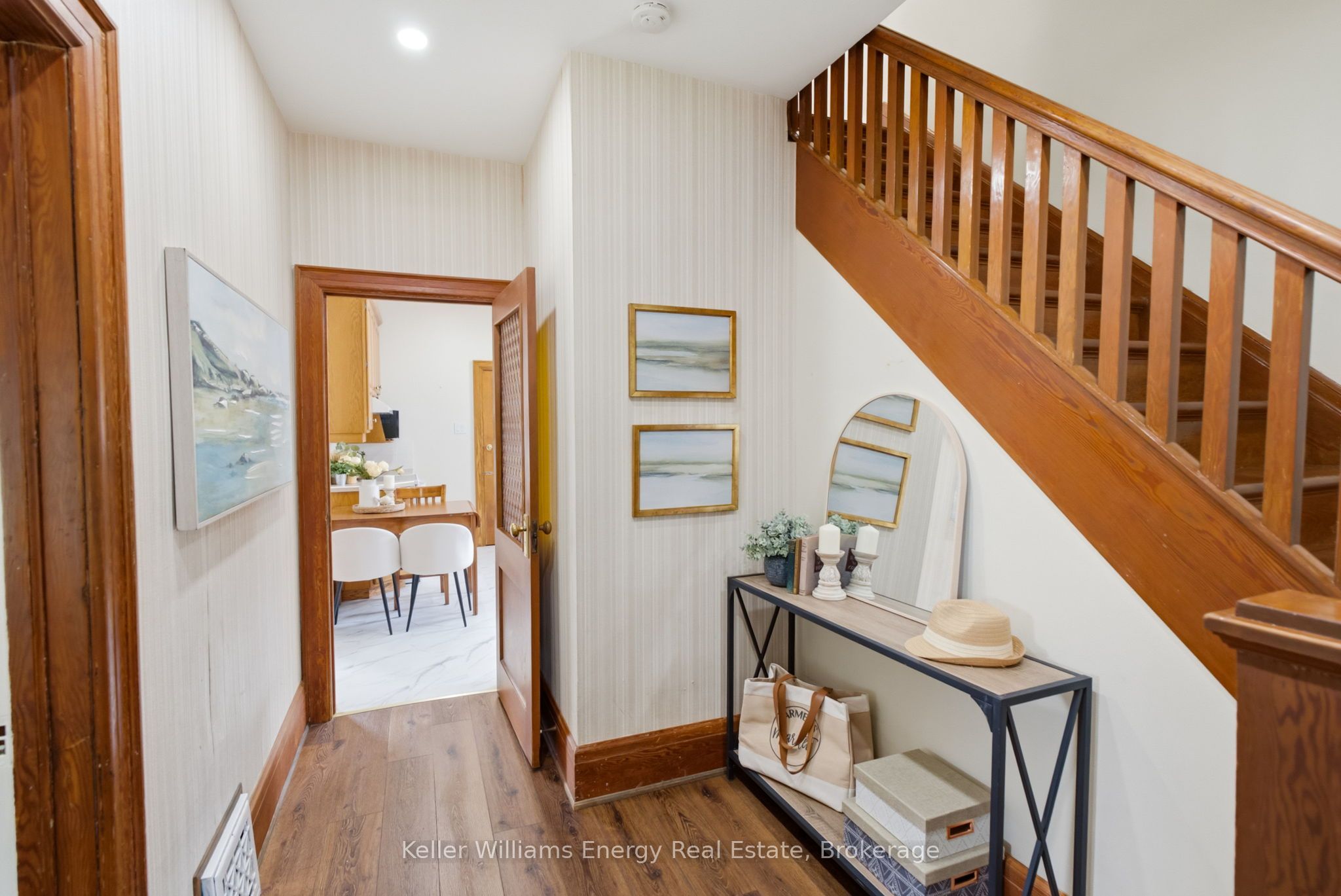 100 Burk Street Property Photo 6