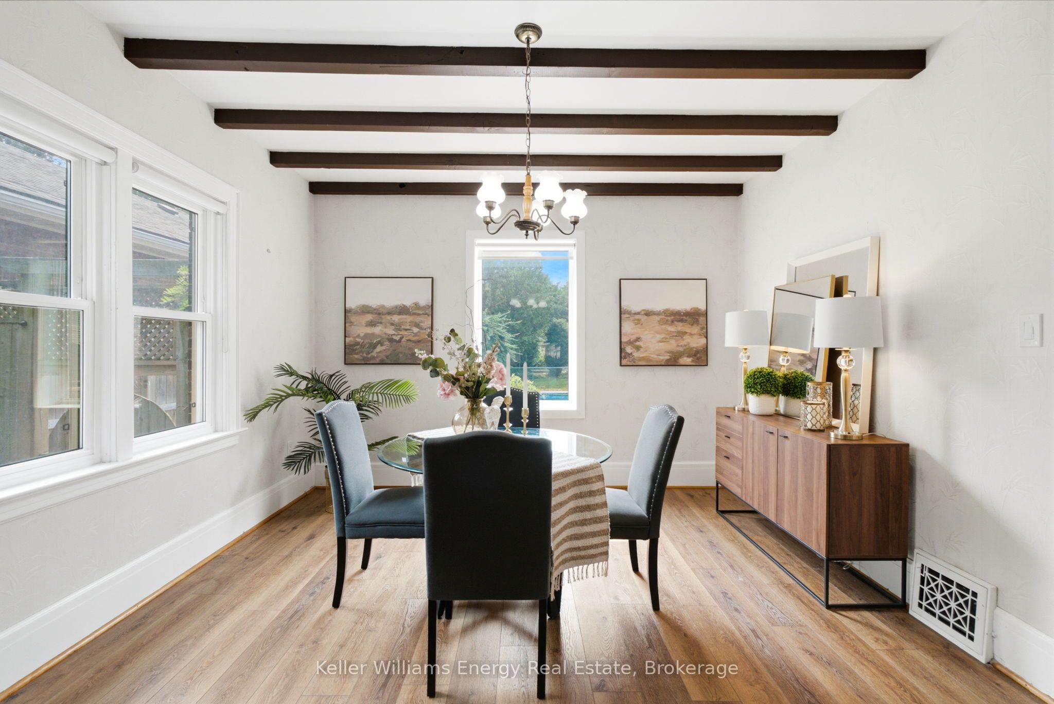 100 Burk Street Property Photo 10