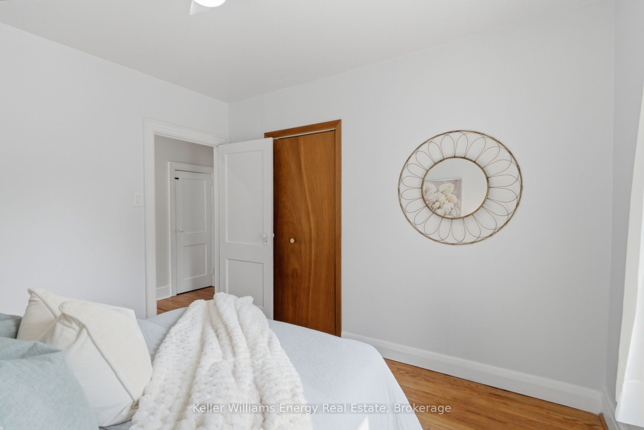 100 Burk Street Property Photo 16
