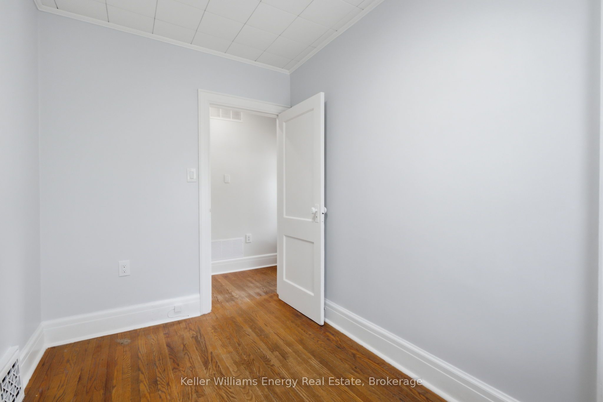 100 Burk Street Property Photo 20