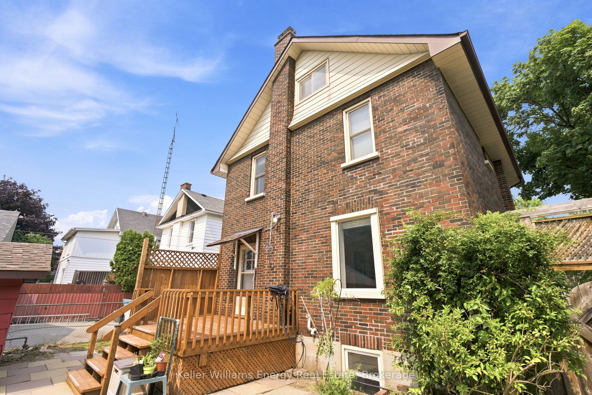 100 Burk Street Property Photo 29