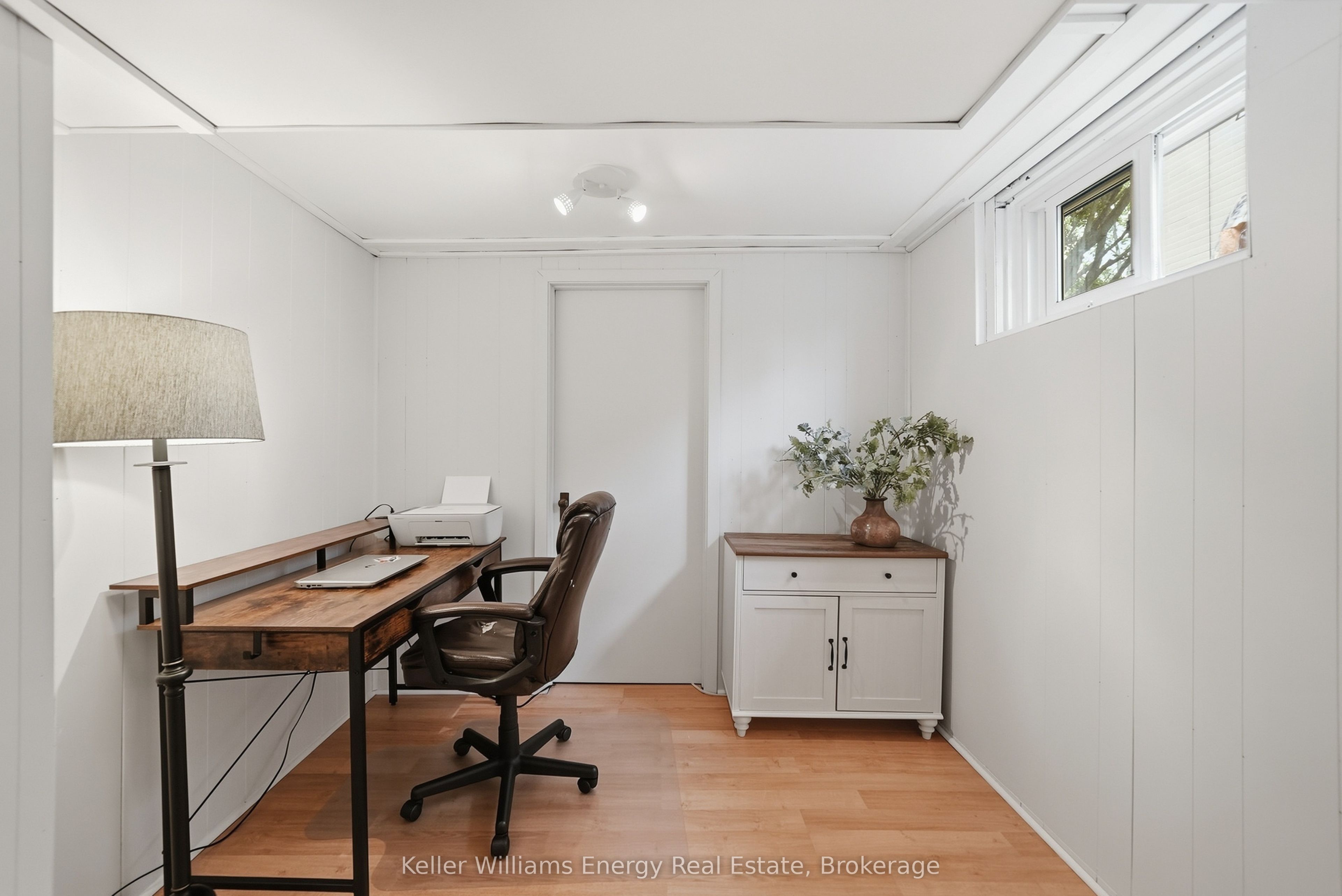 699 Grierson Street Property Photo 11