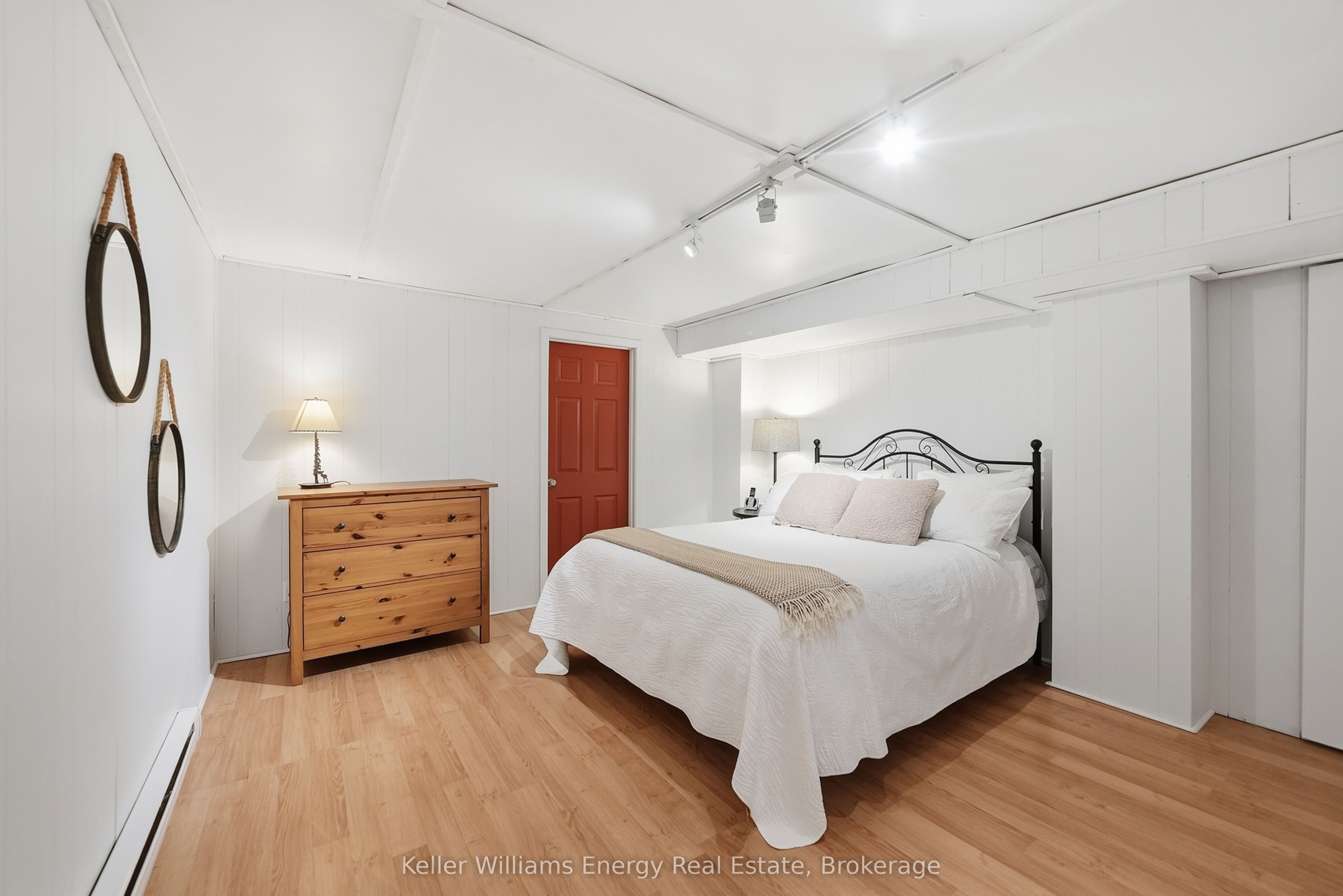 699 Grierson Street Property Photo 13