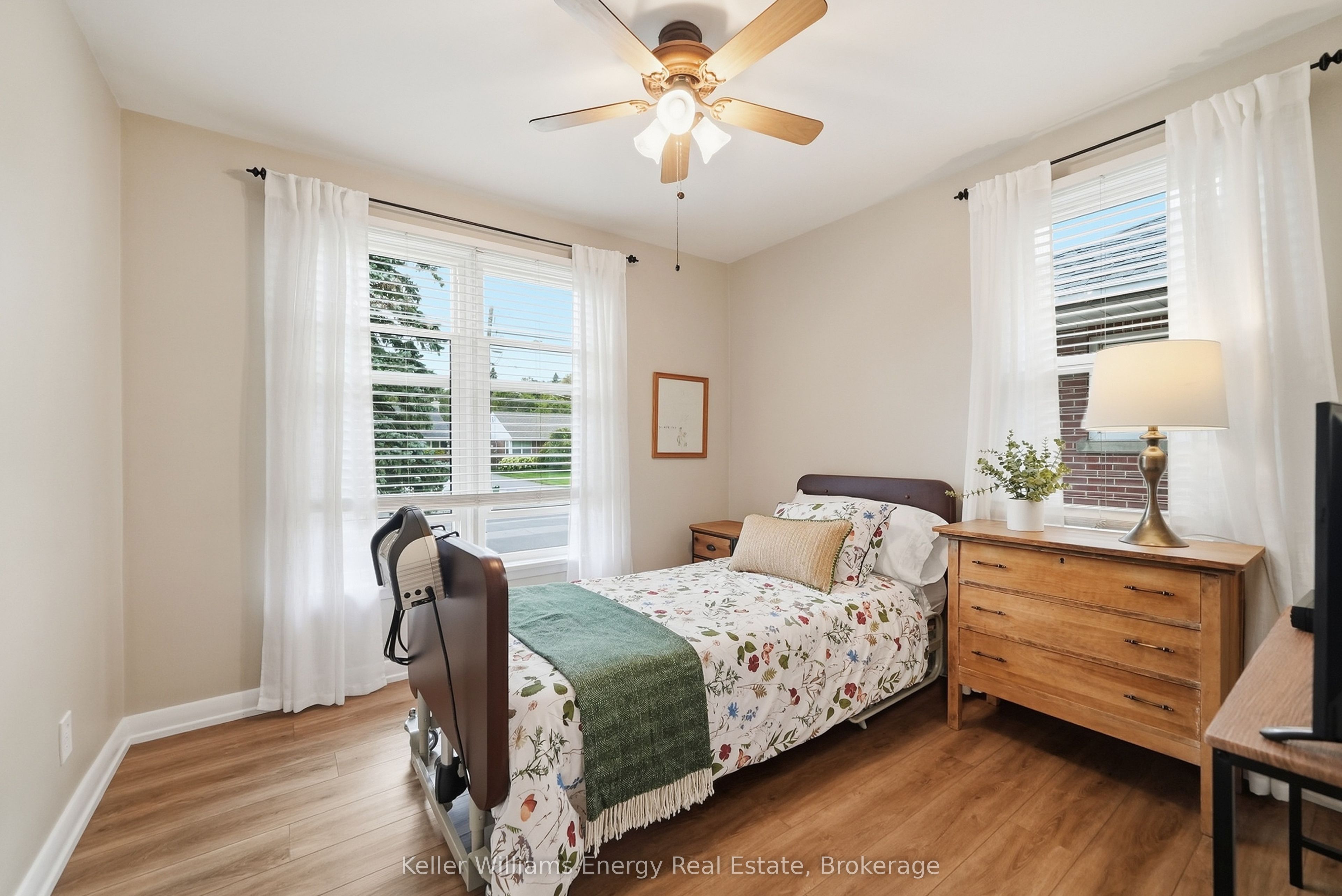 699 Grierson Street Property Photo 14