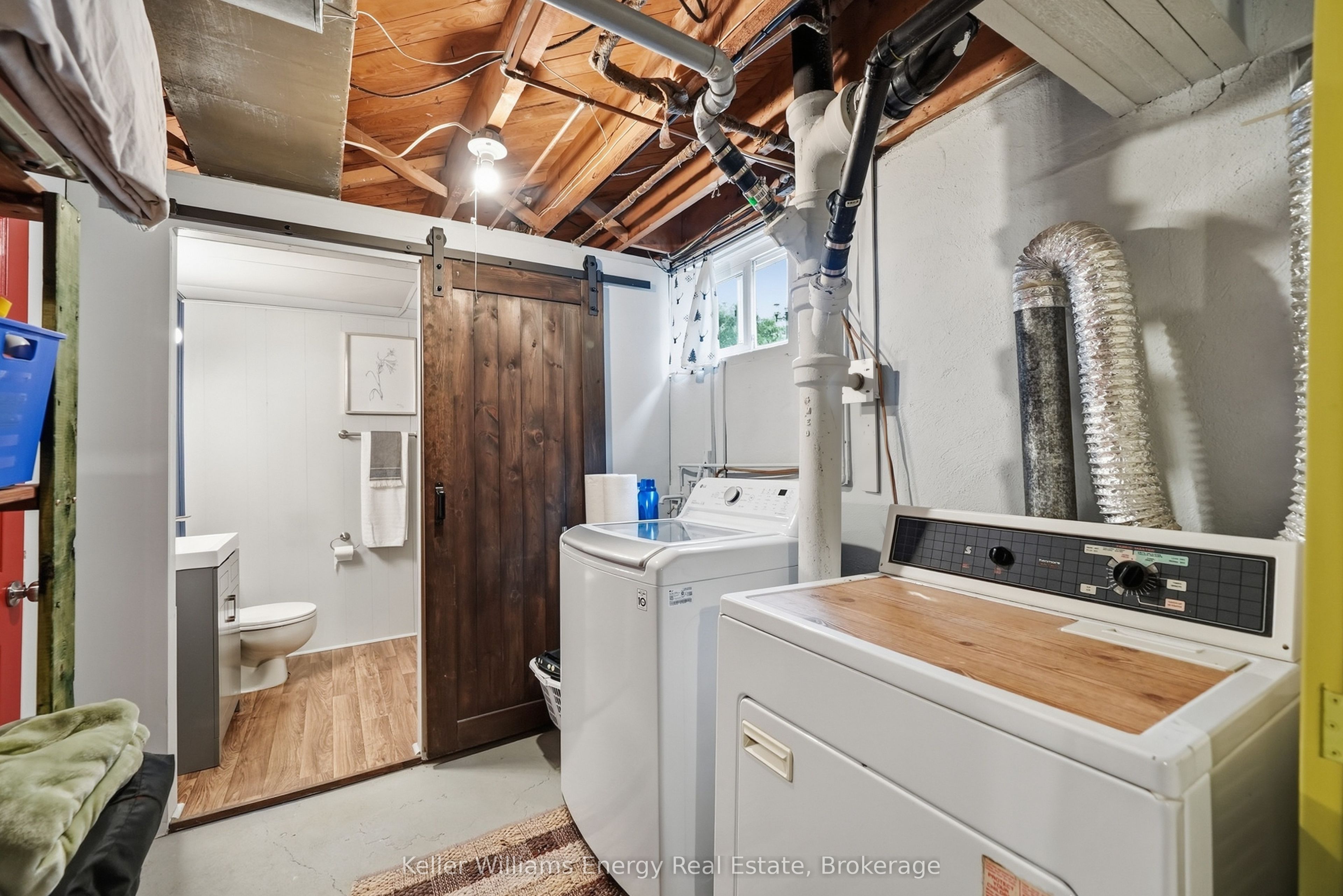 699 Grierson Street Property Photo 20