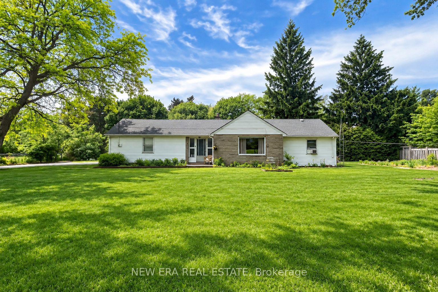 28 Thomas Avenue Property Photo 2
