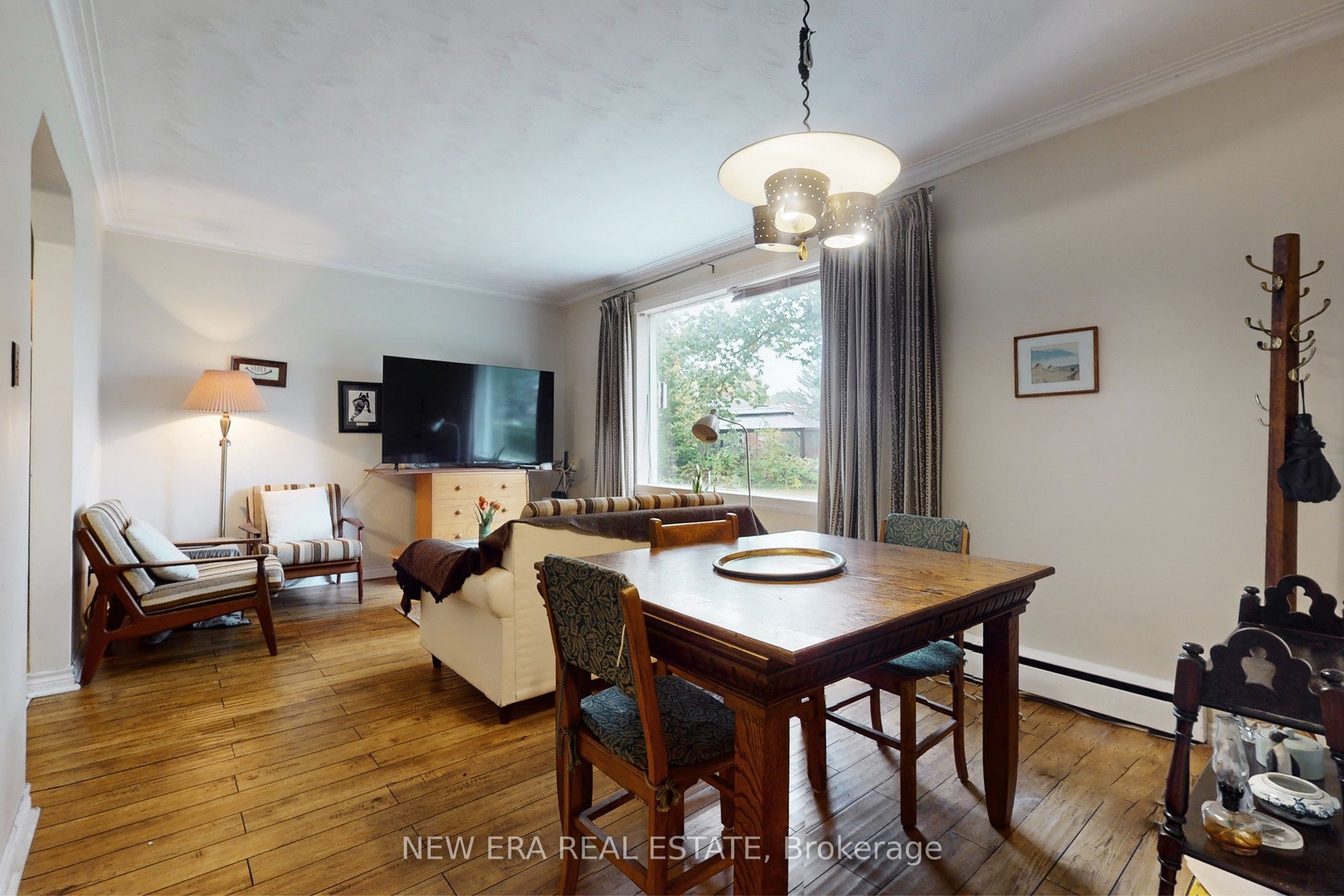 28 Thomas Avenue Property Photo 5