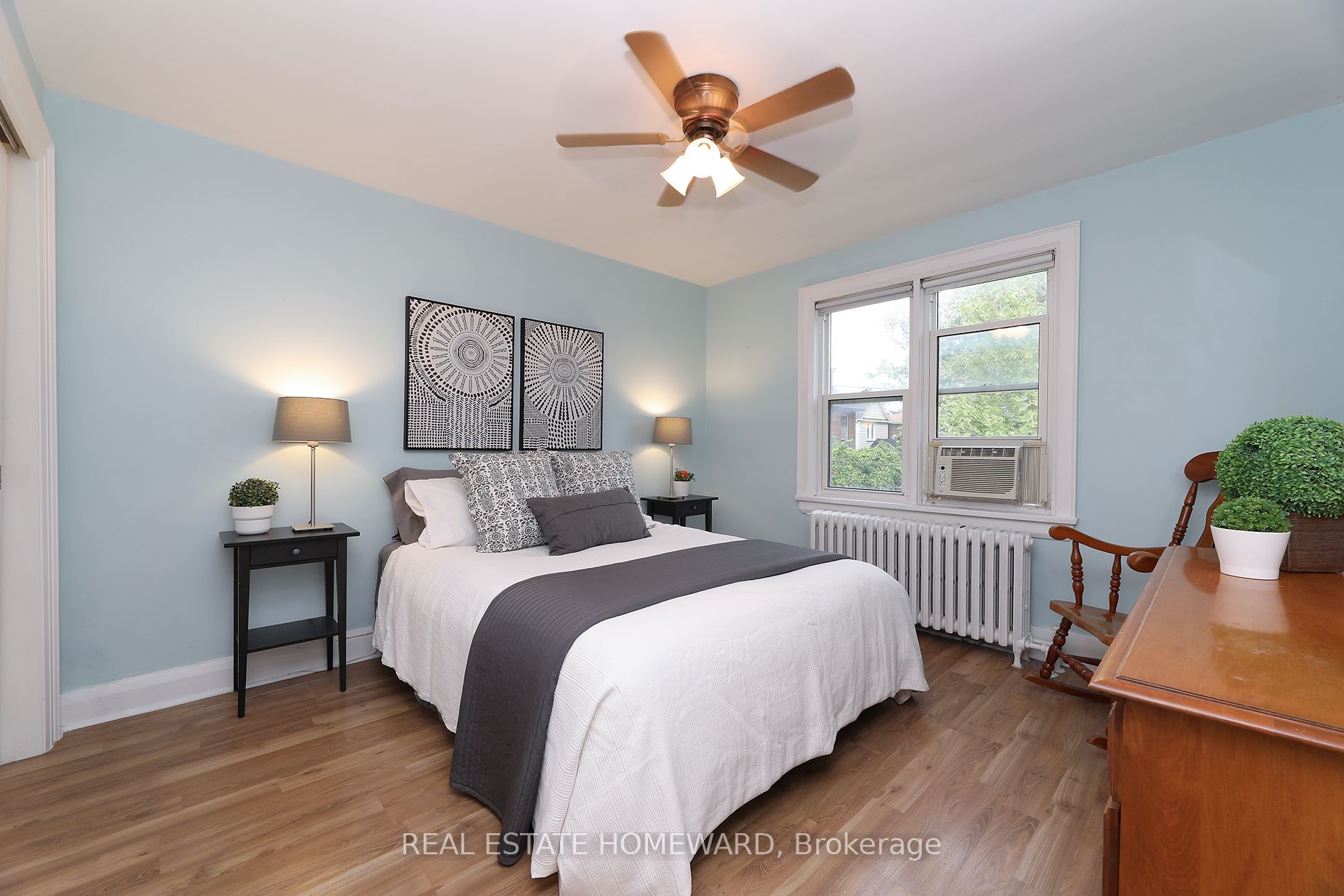 1 Pinegrove Avenue Property Photo 14
