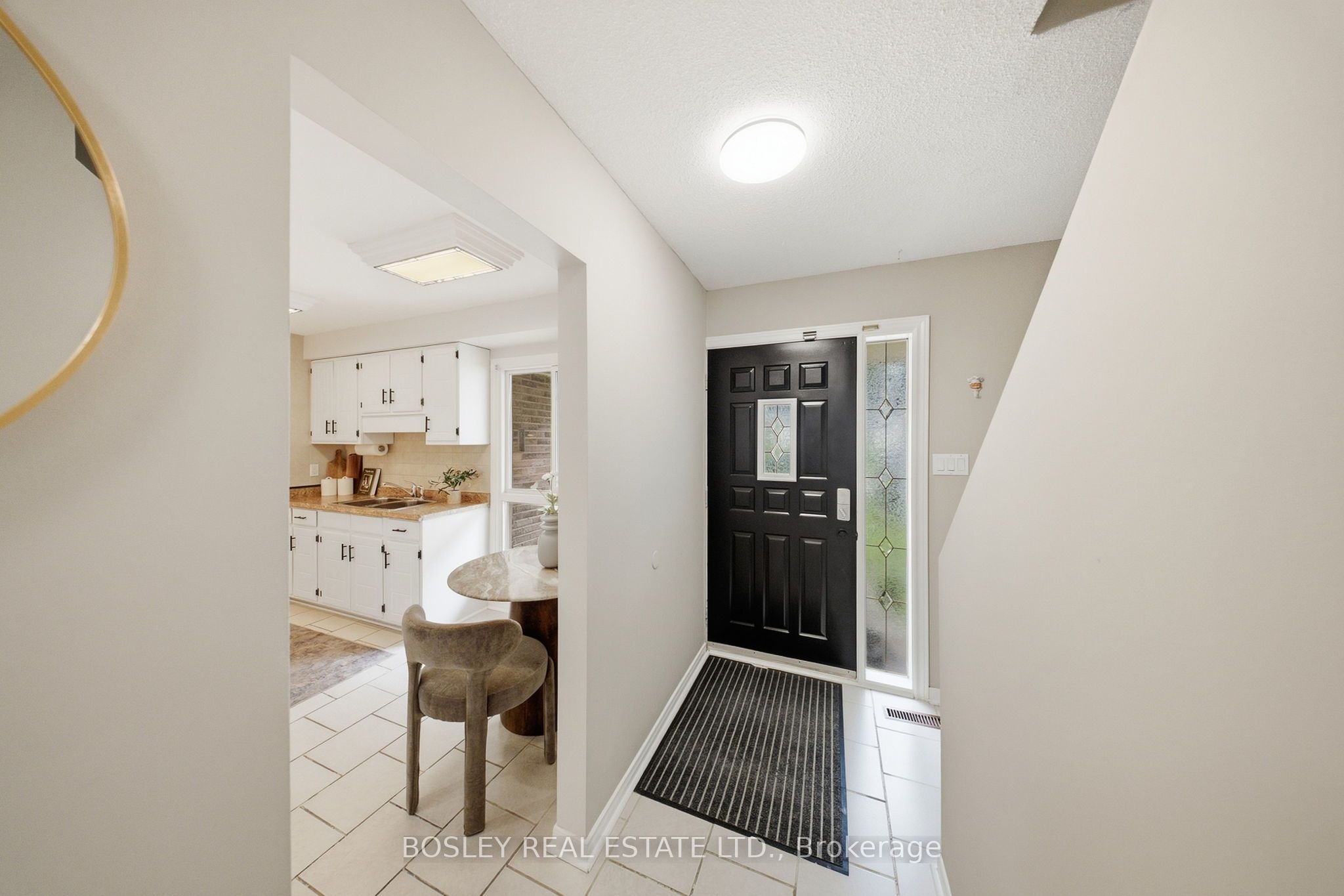 865 Gentry Crescent Property Photo 15