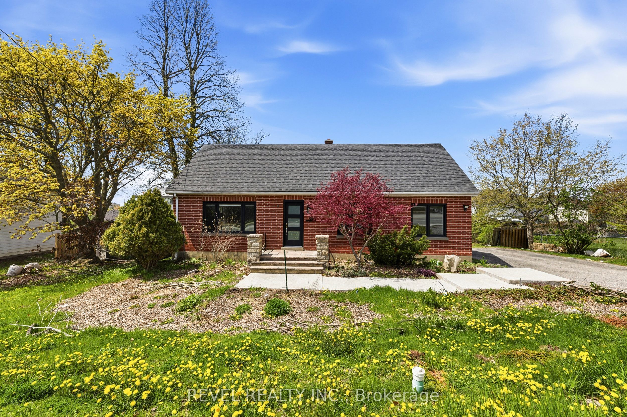 990 Harmony Road N Main Property Photo 1