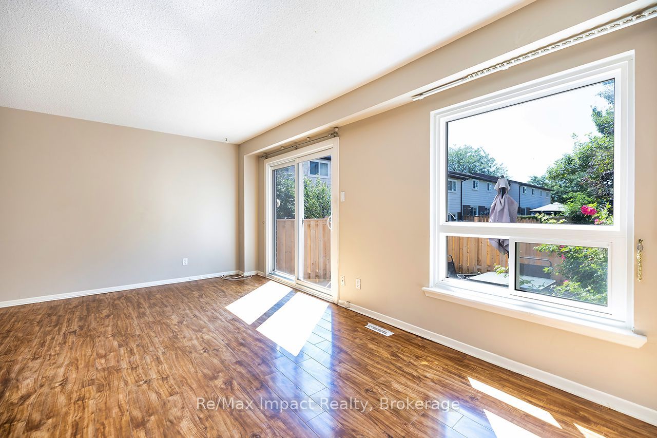 25 Tompkins Lane Property Photo 8