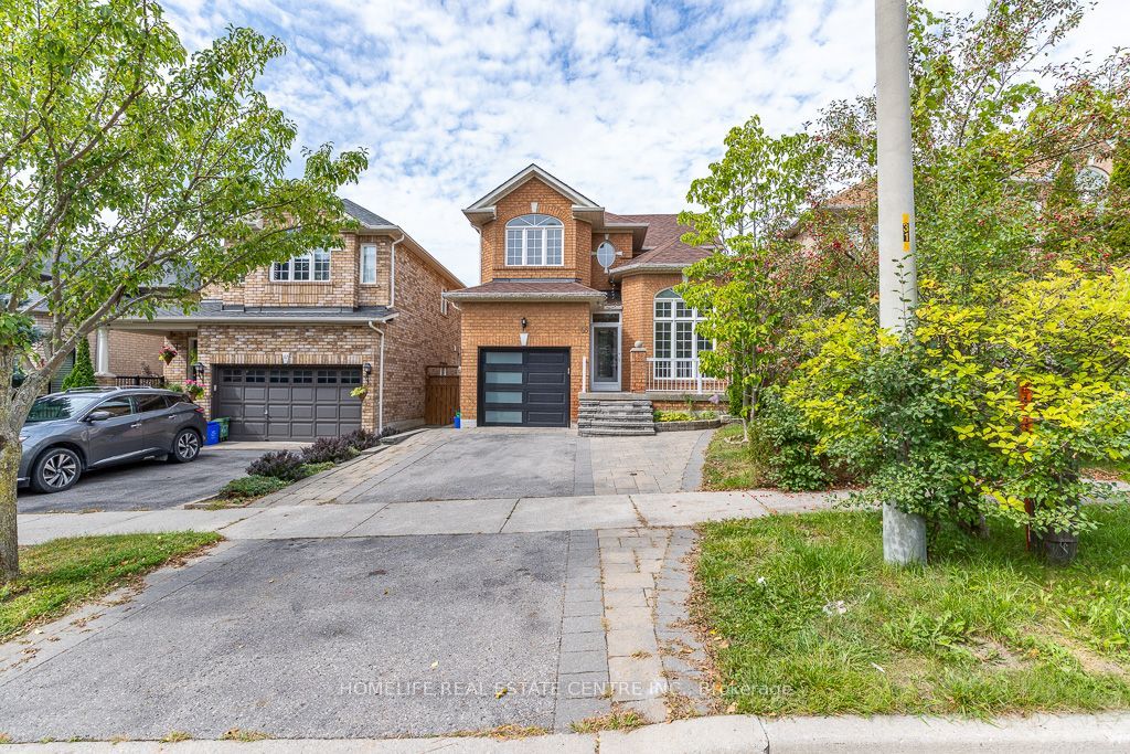 65 Batt Crescent Property Photo 1