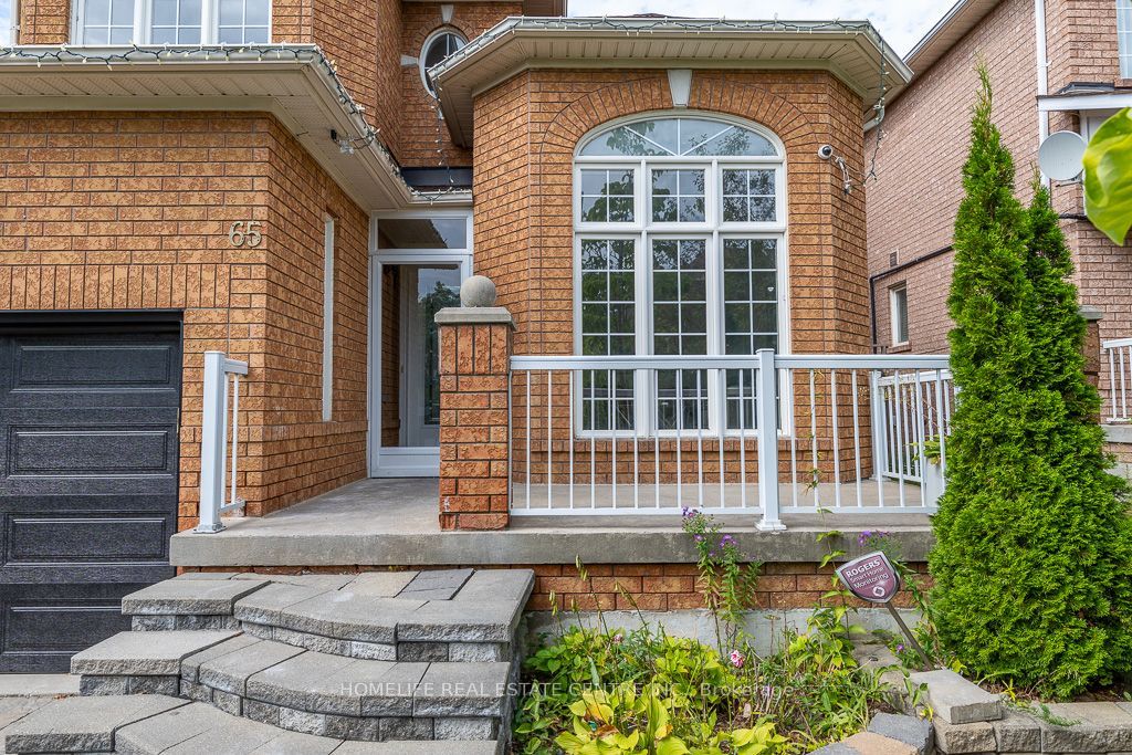 65 Batt Crescent Property Photo 4