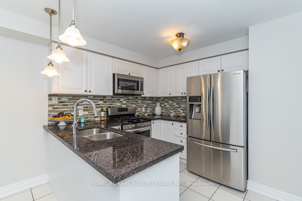 65 Batt Crescent Property Photo 16