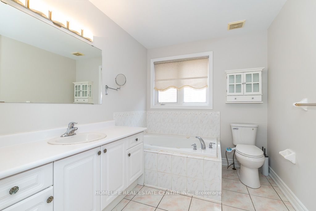 65 Batt Crescent Property Photo 29