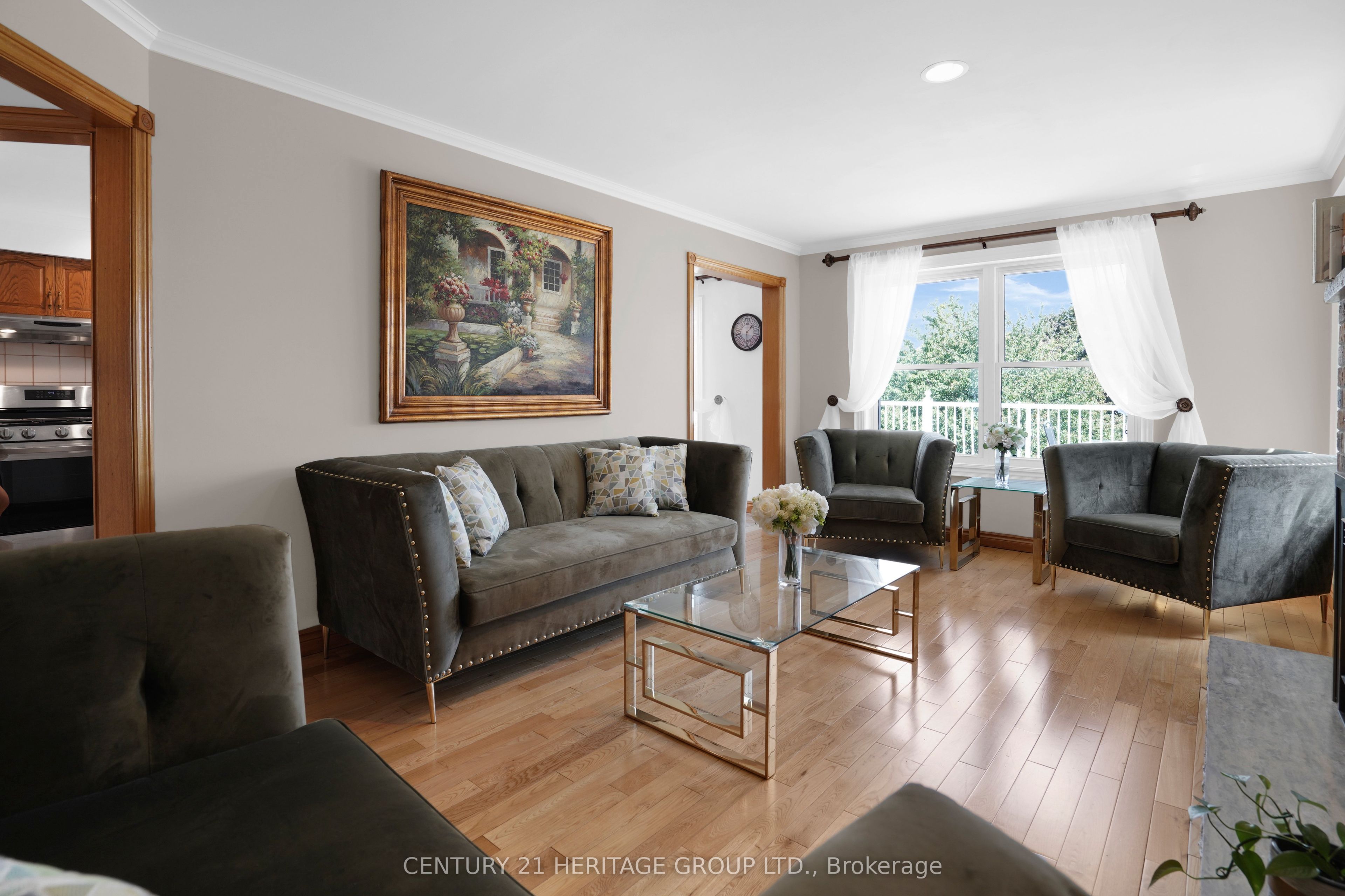 357 Powell Road S Property Photo 5
