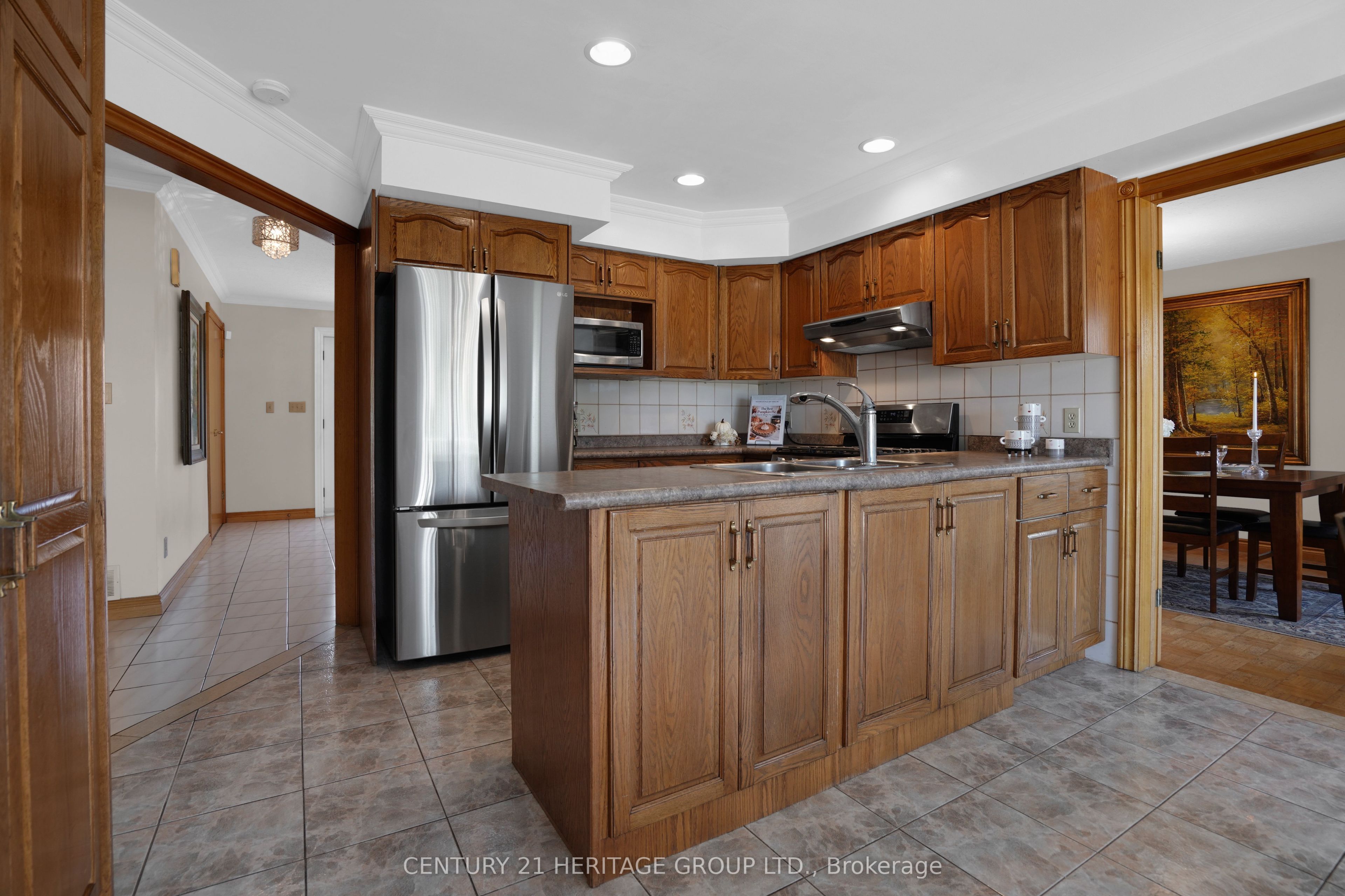 357 Powell Road S Property Photo 14