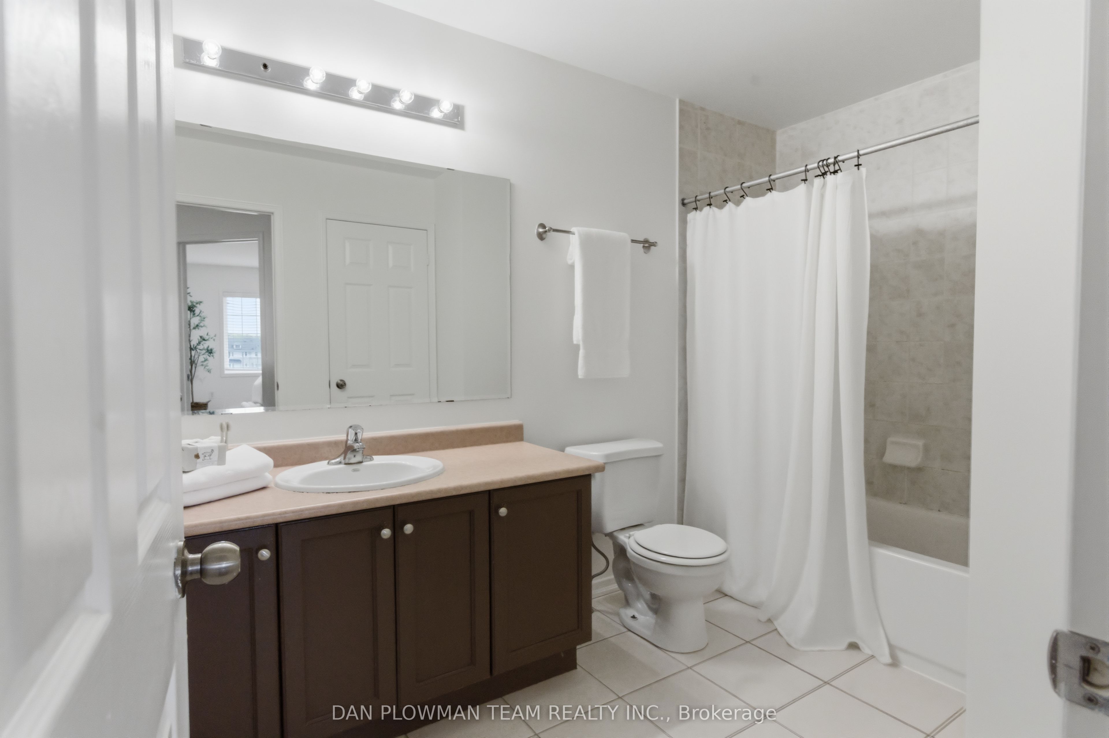 23 Blunden Road Property Photo 22