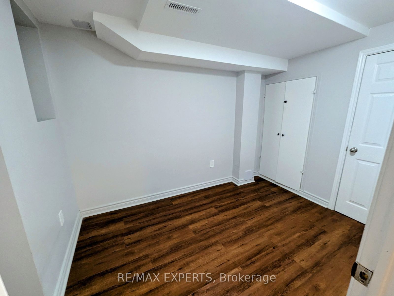 6 Ogston Crescent Property Photo 6