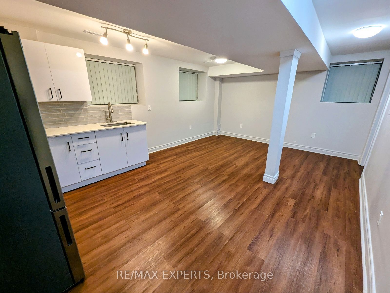 6 Ogston Crescent Property Photo 10