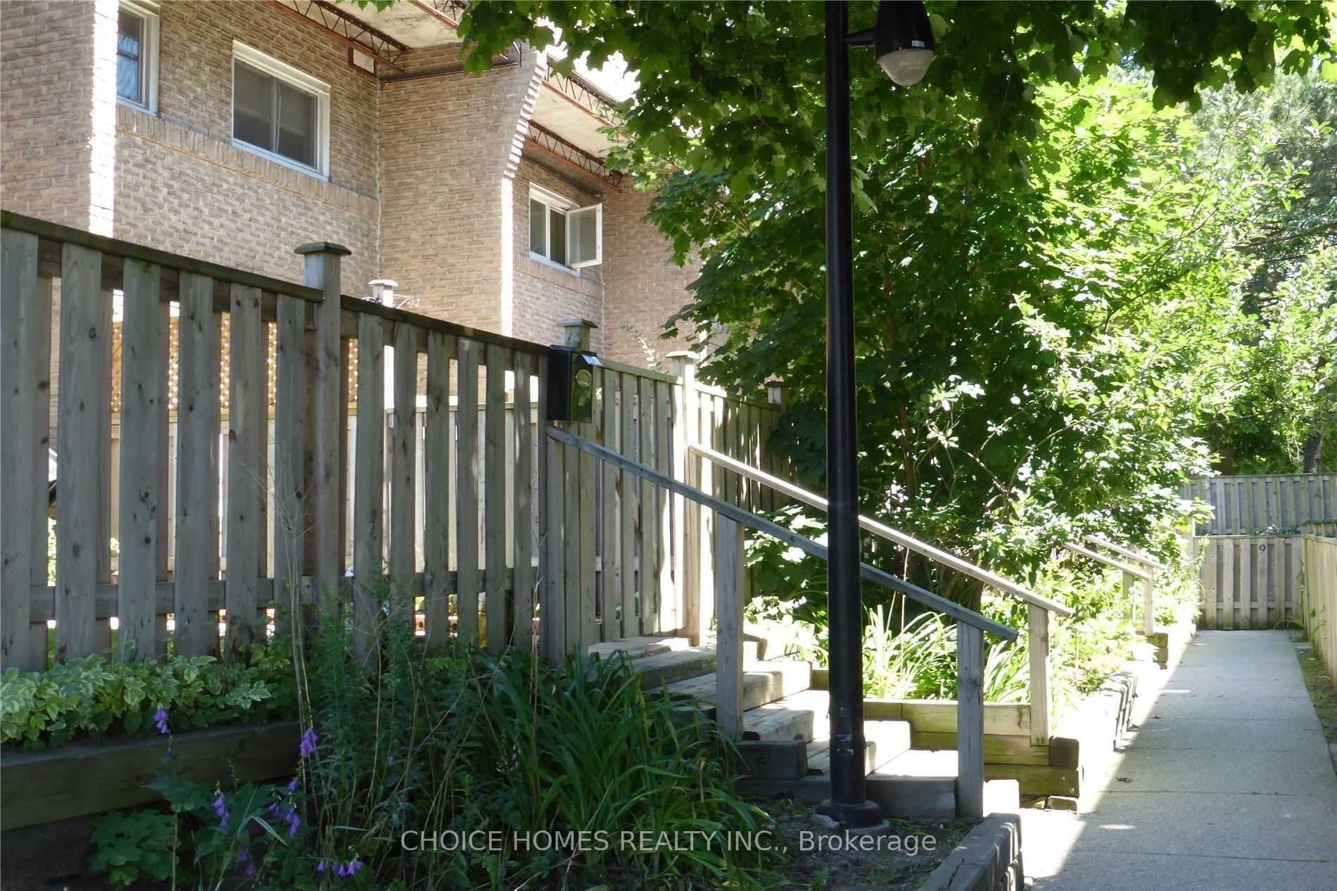 23-91 Muir Drive Property Photo 21