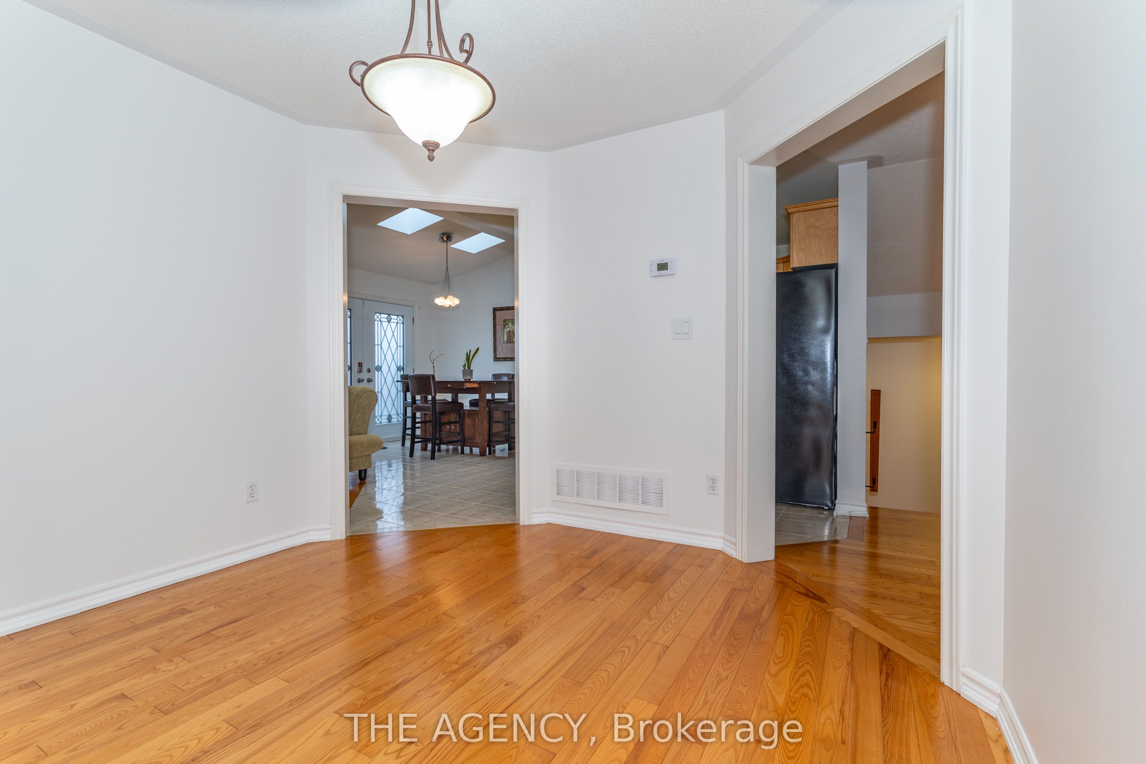 54 Thames Drive Property Photo 36