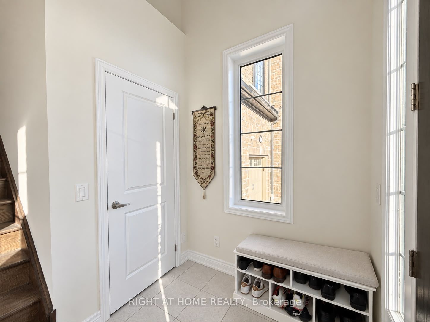 10 Morrison Crescent Property Photo 2