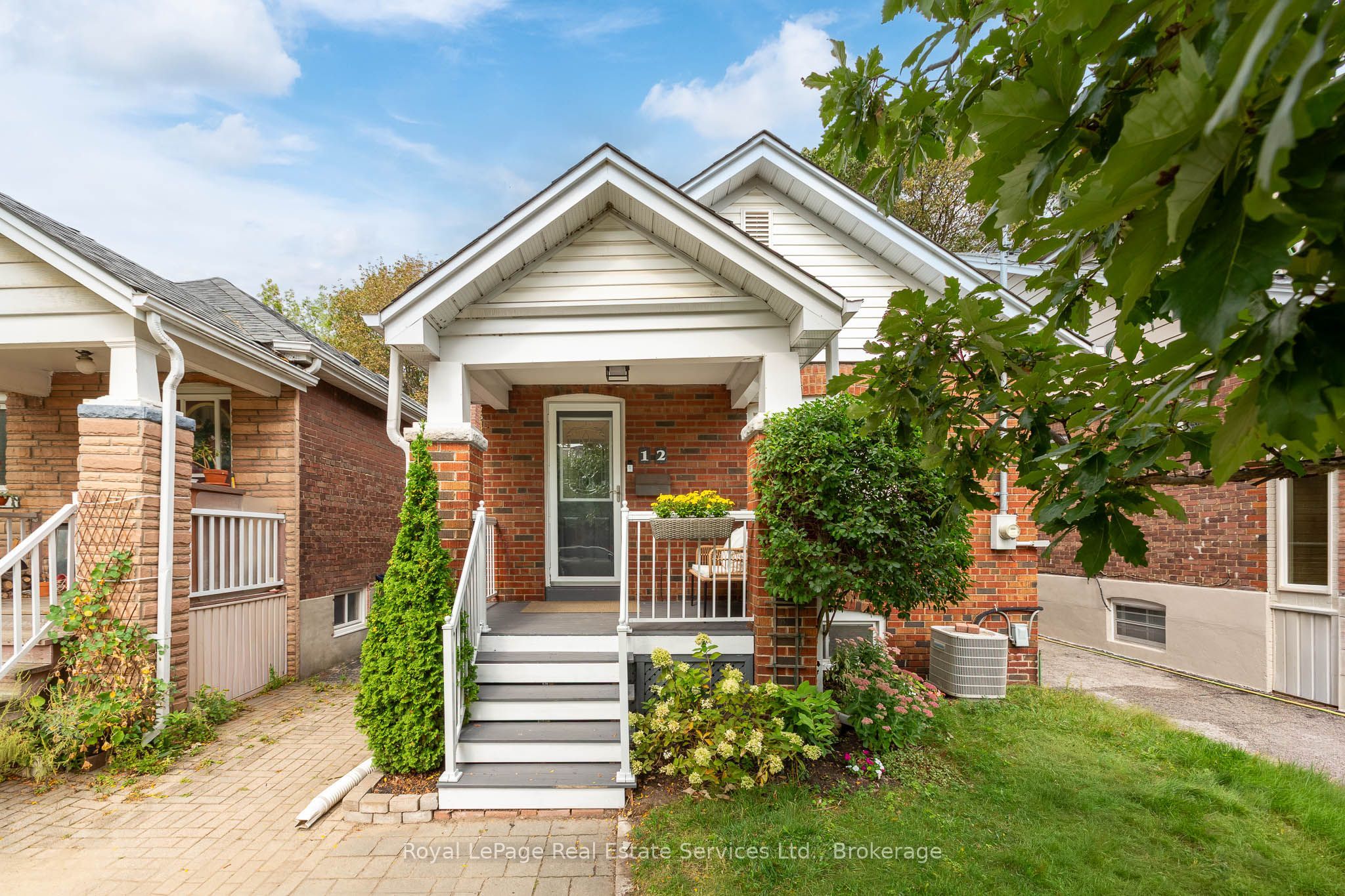 12 Newmarket Avenue Property Photo 1