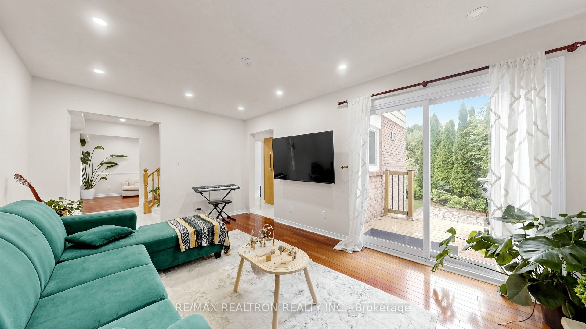 349 Siena Court Property Photo 16