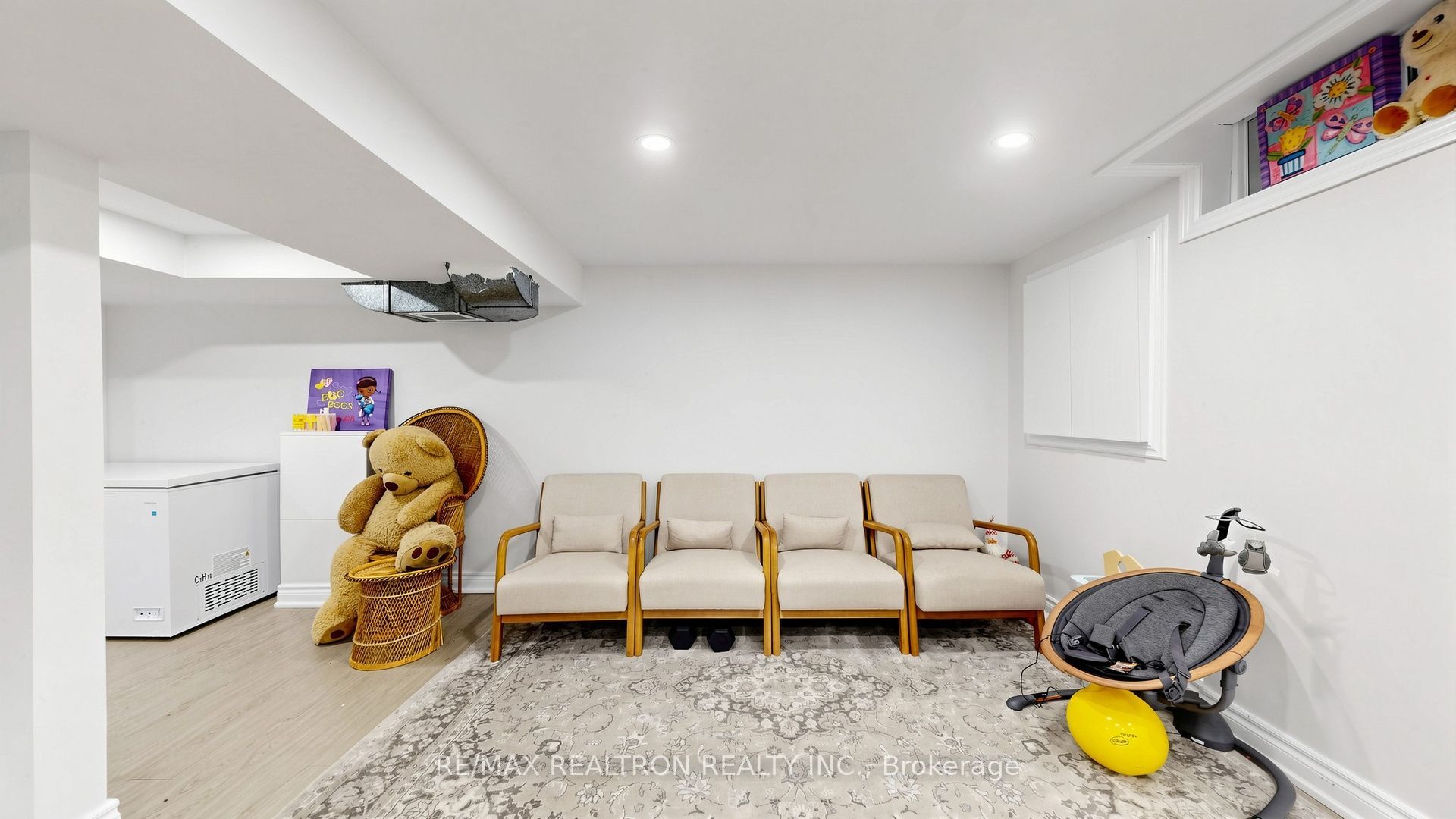 349 Siena Court Property Photo 40